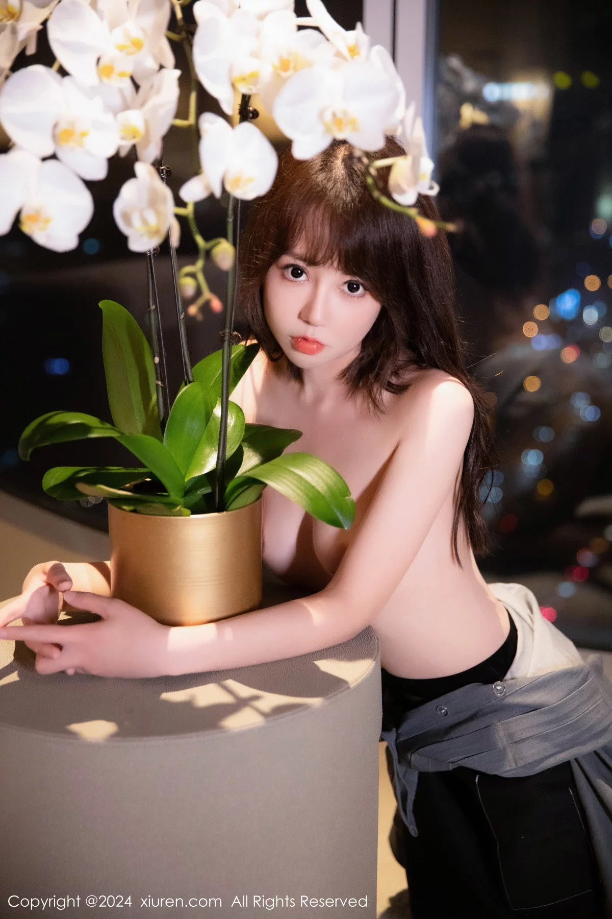 秀人集.com_[XiuRen秀人网]No.7953_模特金tiao性感灰色上衣配黑短裙露超薄黑丝秀曼妙身姿诱惑写真74P