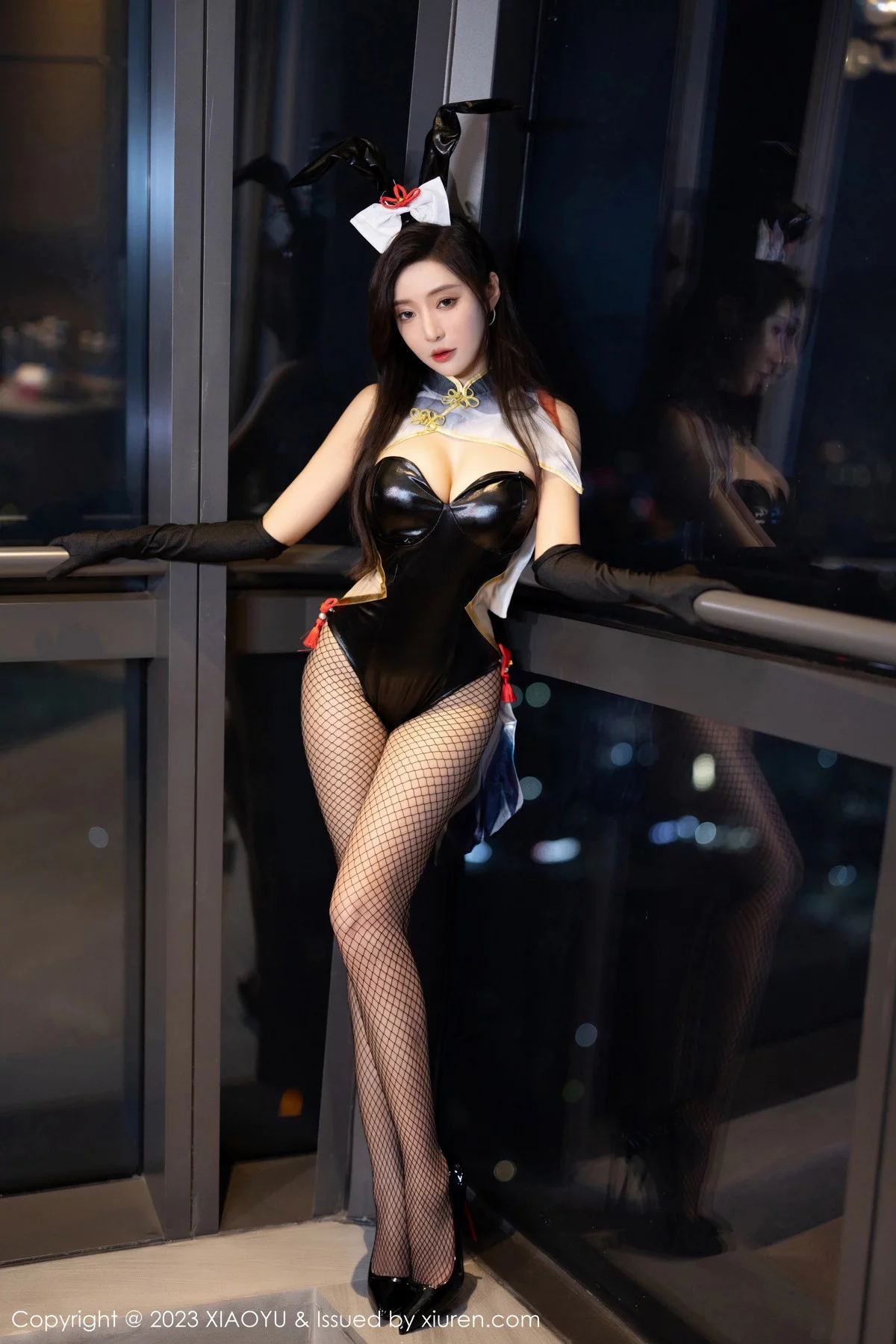 秀人集.com_[XiaoYu画语界]Vol.1169_女神王馨瑶yanni黑色连衣裙+性感兔女郎服饰秀完美身材诱惑写真87P