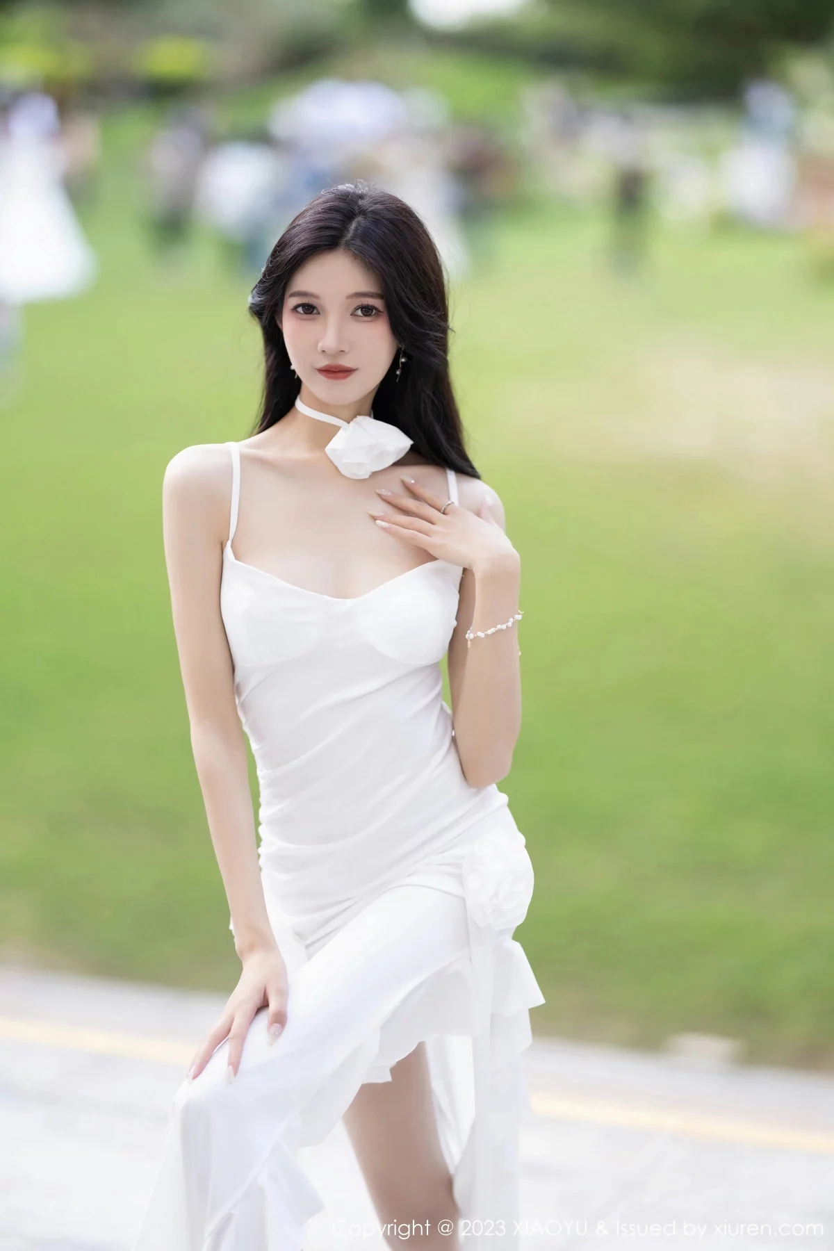 秀人集.com_[XiaoYu画语界]Vol.1171_模特程程程白色吊带裙+性感黑色轻透情趣服秀苗条身材诱惑写真83P