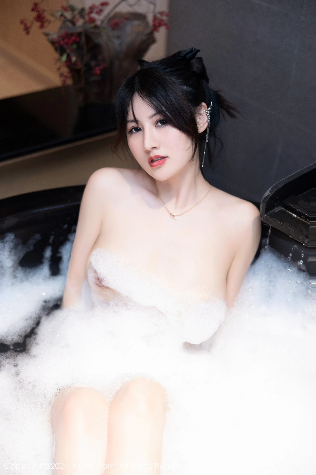 秀人集.com_[XiuRen秀人网]No.8039_模特诗诗kiki溪边场景+浴室性感粉色情趣短裙秀惹火身材诱惑写真84P