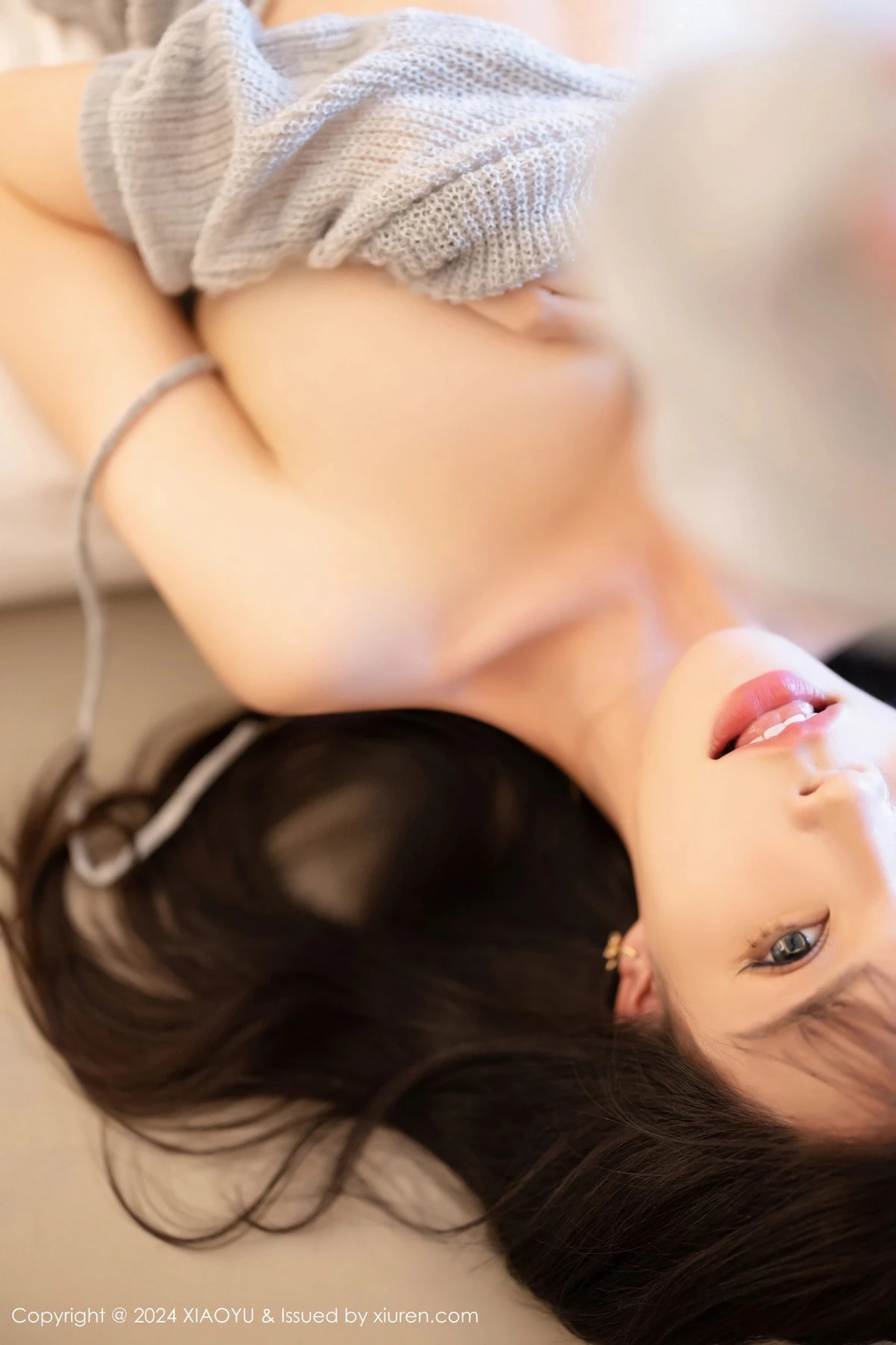 秀人集.com_[XiaoYu画语界]Vol.1199_模特徐莉芝Booty性感图案旗袍+浅灰情趣服饰秀曼妙身姿诱惑写真90P