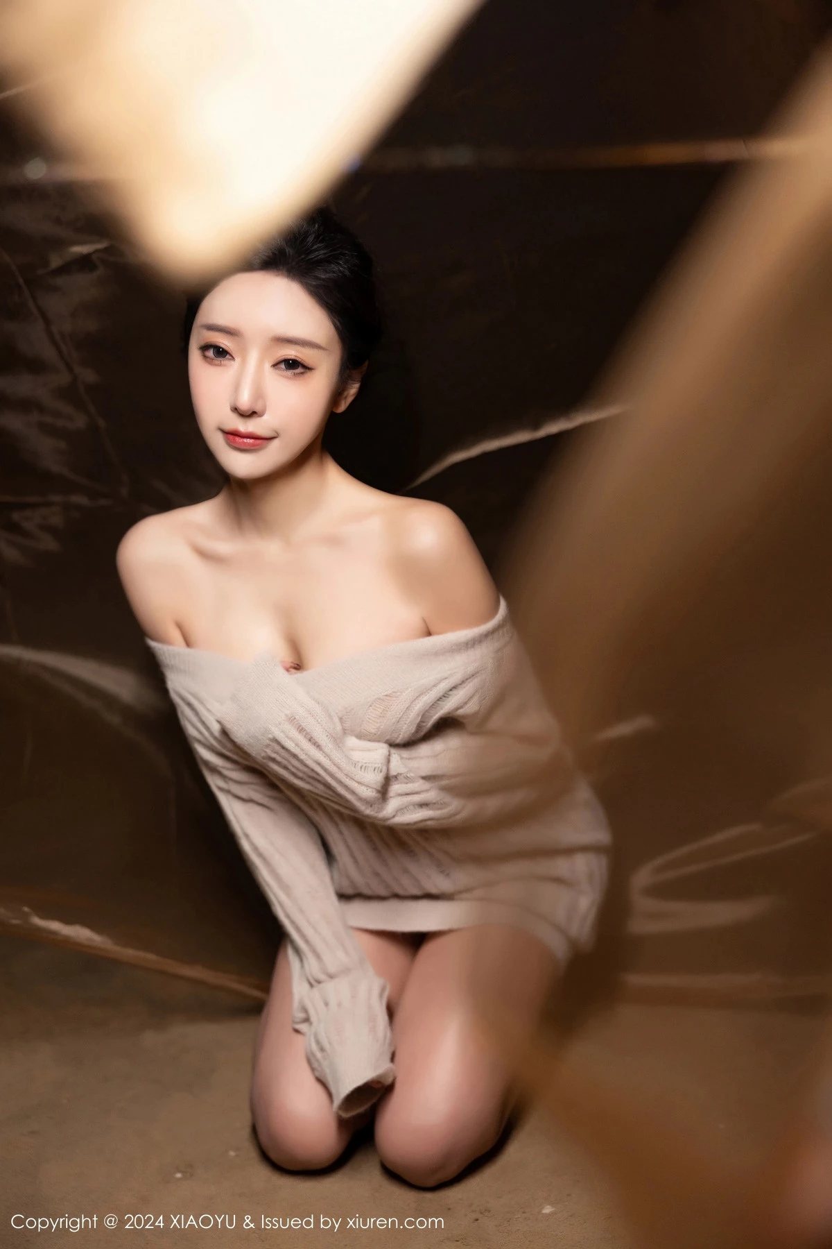 秀人集.com_[XiaoYu画语界]Vol.1200_女神王馨瑶yanni性感黑色情趣内衣配黑丝袜秀完美身材诱惑写真90P