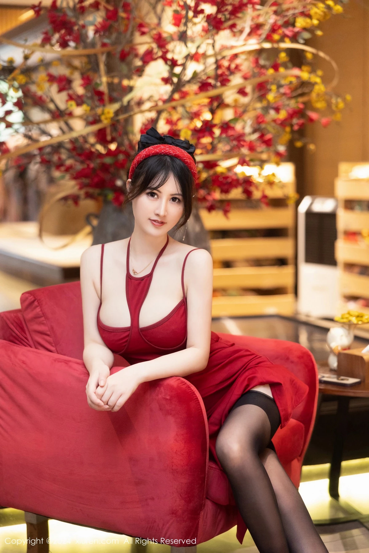 秀人集.com_[XiuRen秀人网]No.8078_模特诗诗kiki新年主题性感红色情趣短裙配黑丝吊袜迷人诱惑写真78P