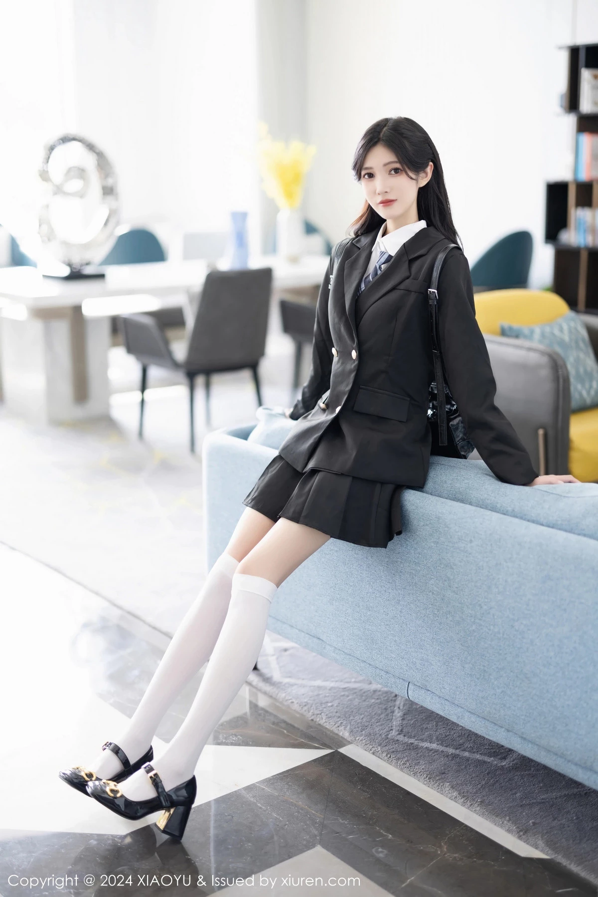 秀人集.com_[XiaoYu画语界]Vol.1204_模特程程程性感学妹制服露黑色内衣配白丝袜秀曼妙身姿诱惑写真83P