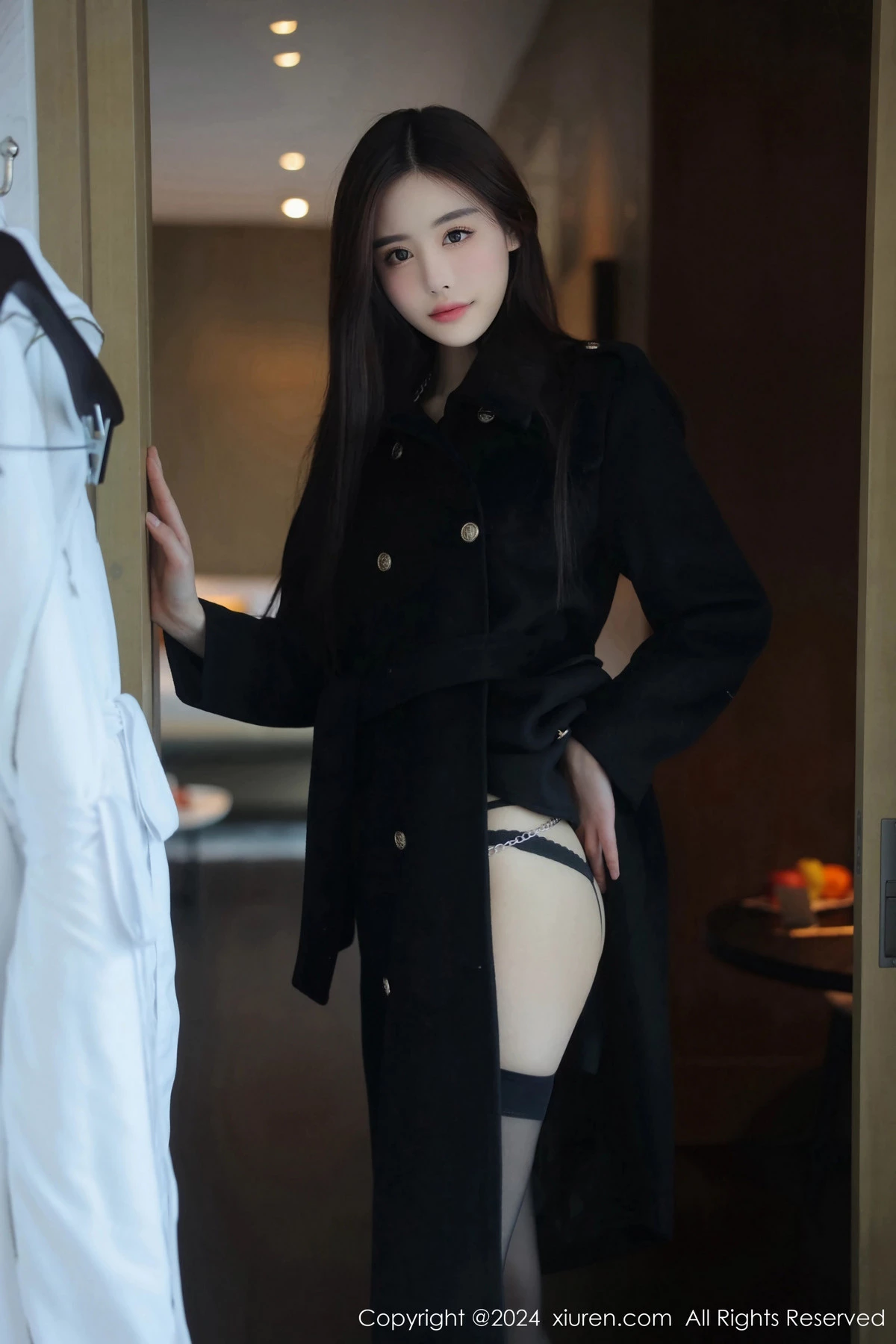 秀人集.com_[XiuRen秀人网]No.8152_模特晚苏susu脱黑色外衣露性感链式情趣内衣秀惹火身材诱惑写真76P