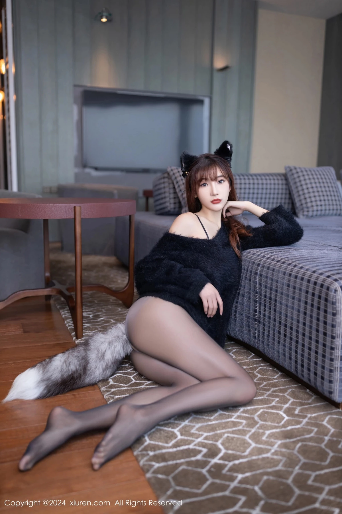秀人集.com_[XiuRen秀人网]No.8159_模特陆萱萱狐狸装扮性感黑色内衣配开档黑丝秀柔美身姿诱惑写真80P