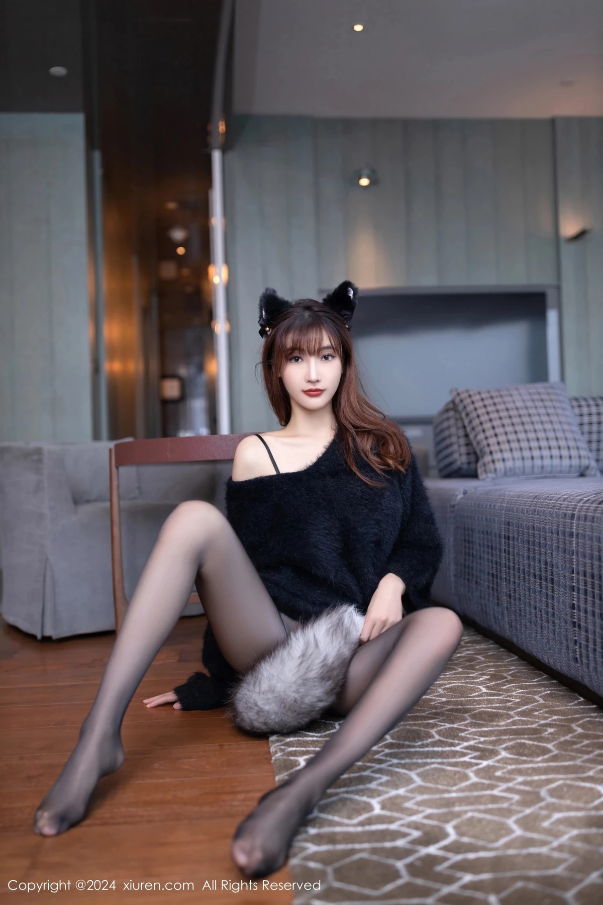 秀人集.com_[XiuRen秀人网]No.8159_模特陆萱萱狐狸装扮性感黑色内衣配开档黑丝秀柔美身姿诱惑写真80P