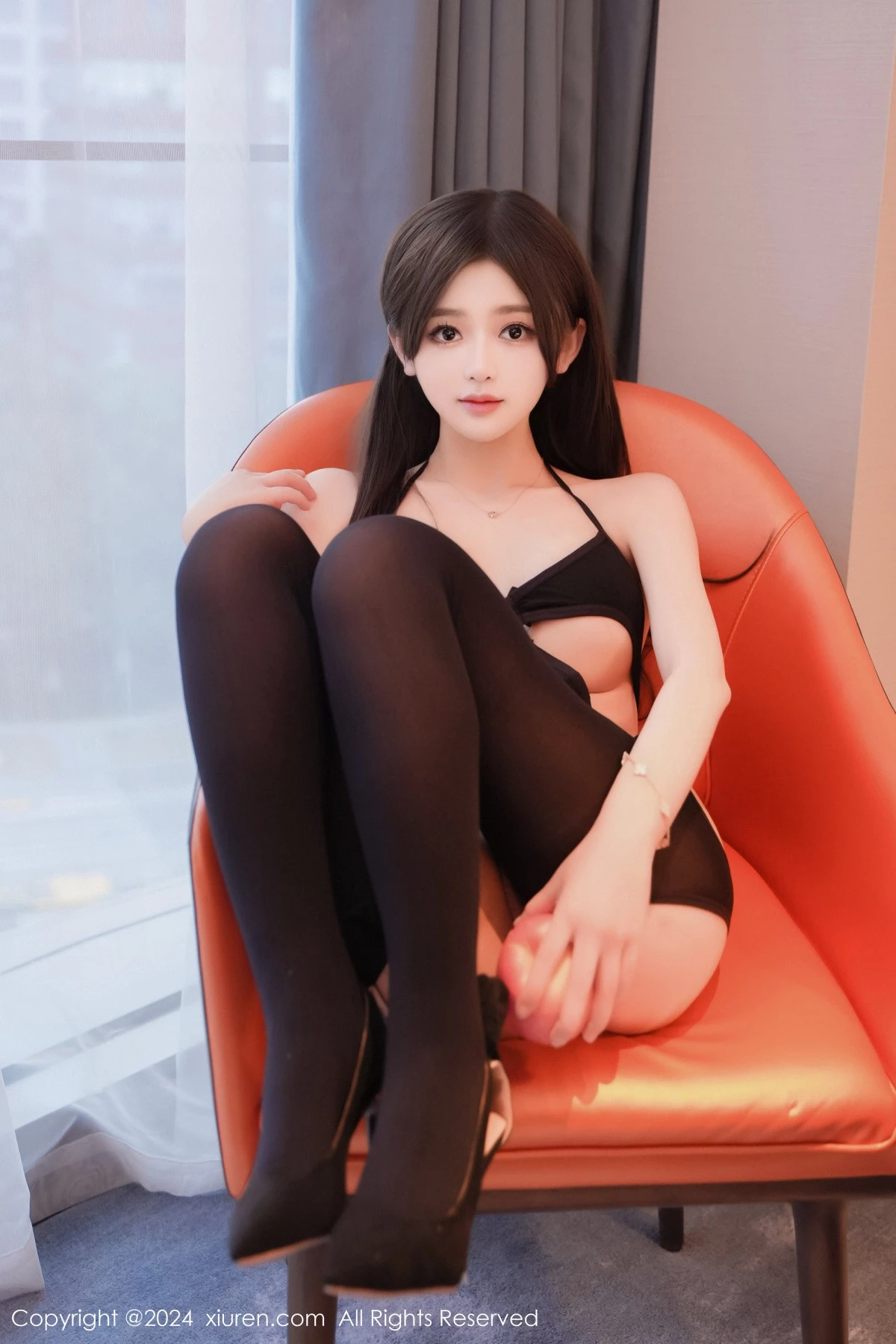 秀人集.com_[XiuRen秀人网]No.8172_模特奶茶味的包子性感黑色时尚连体衣秀丰腴身材完美诱惑写真80P