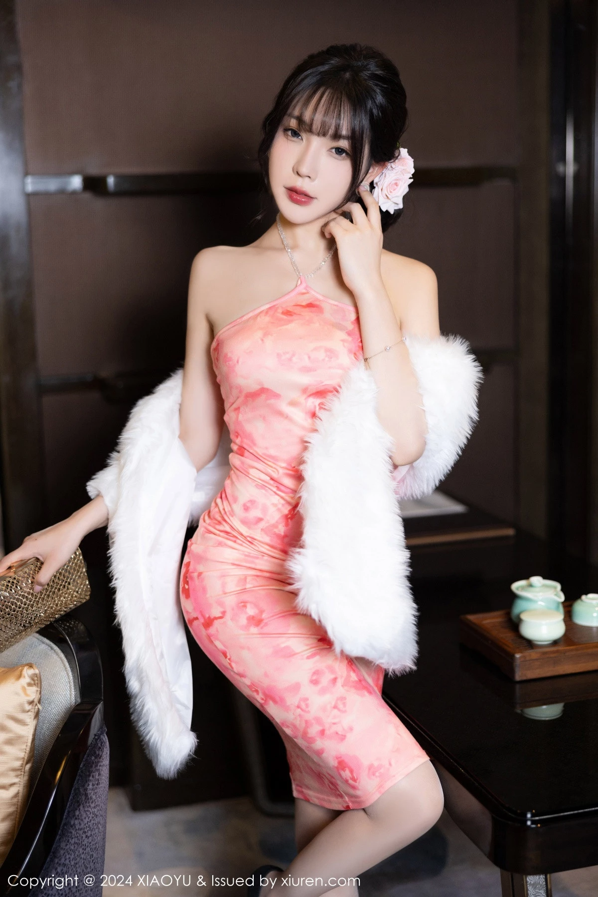 秀人集.com_[XiaoYu画语界]Vol.1213_女神徐莉芝Booty性感露肩连衣短裙+黑色薄纱情趣服饰诱惑写真82P