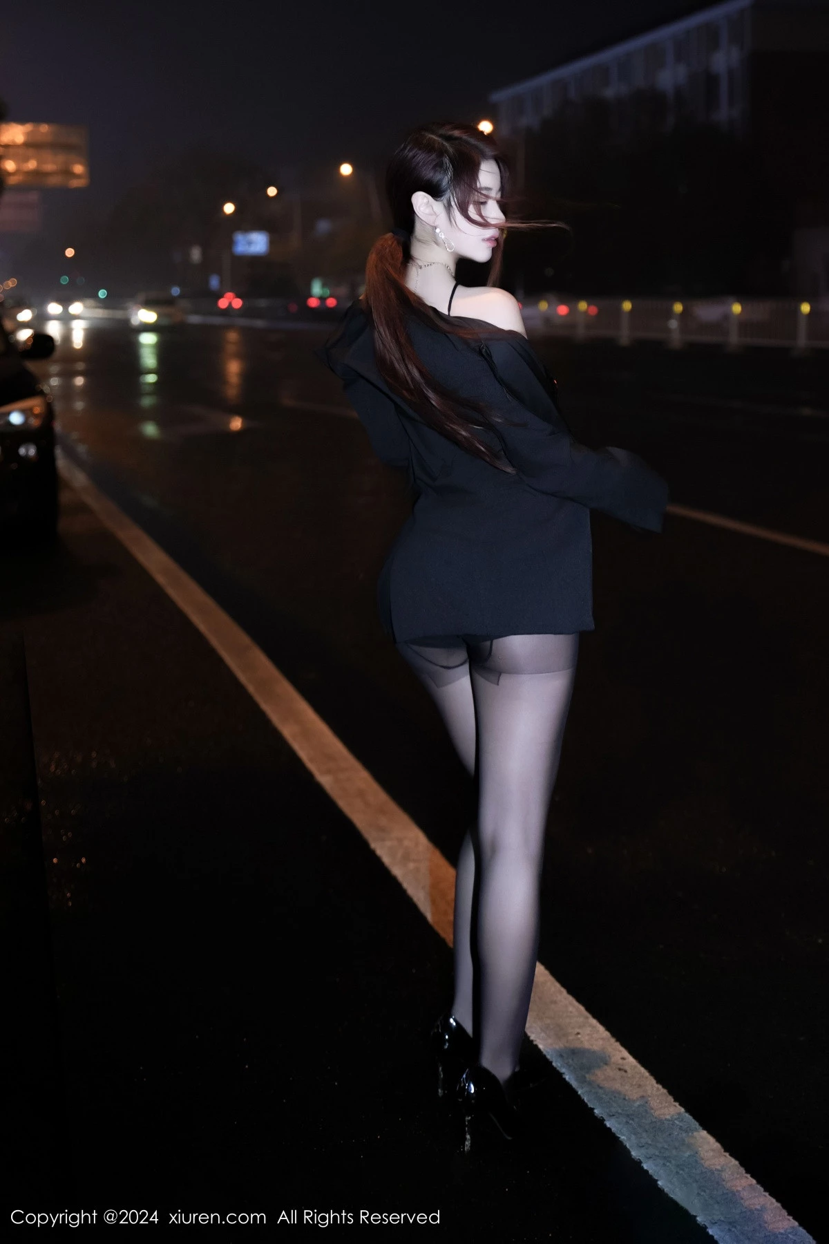 秀人集.com_[XiuRen秀人网]No.8199_模特美七Mia性感黑色内衣服饰配超薄黑丝秀丰腴身材惹火诱惑写真69P