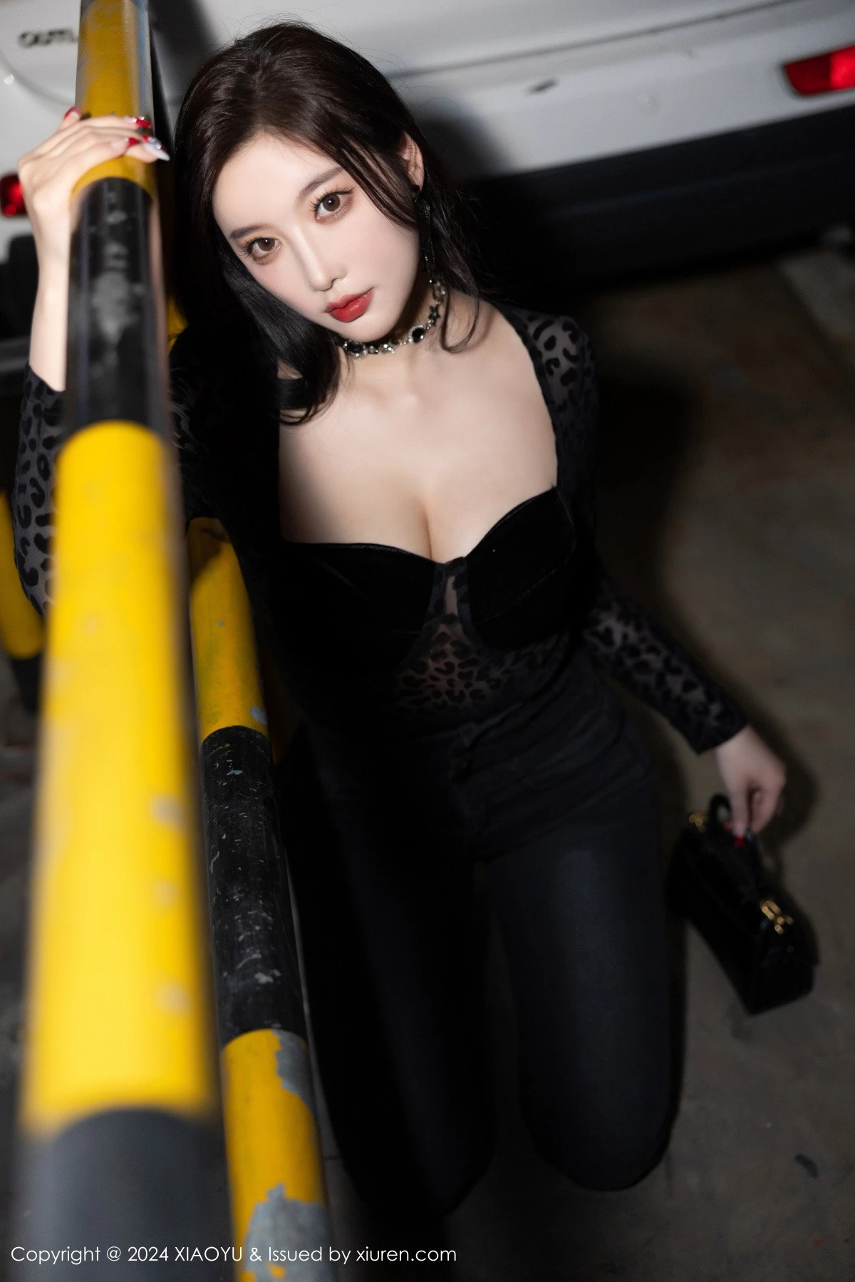 秀人集.com_[XiaoYu画语界]Vol.1216_女神杨晨晨Yome黑色豹纹配牛仔裤露性感黑色内衣完美诱惑写真88P