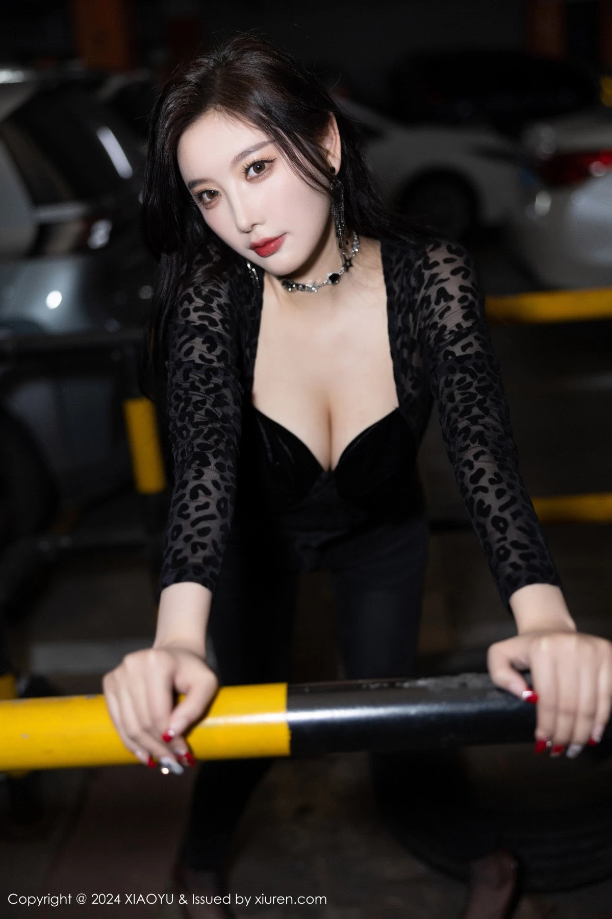 秀人集.com_[XiaoYu画语界]Vol.1216_女神杨晨晨Yome黑色豹纹配牛仔裤露性感黑色内衣完美诱惑写真88P