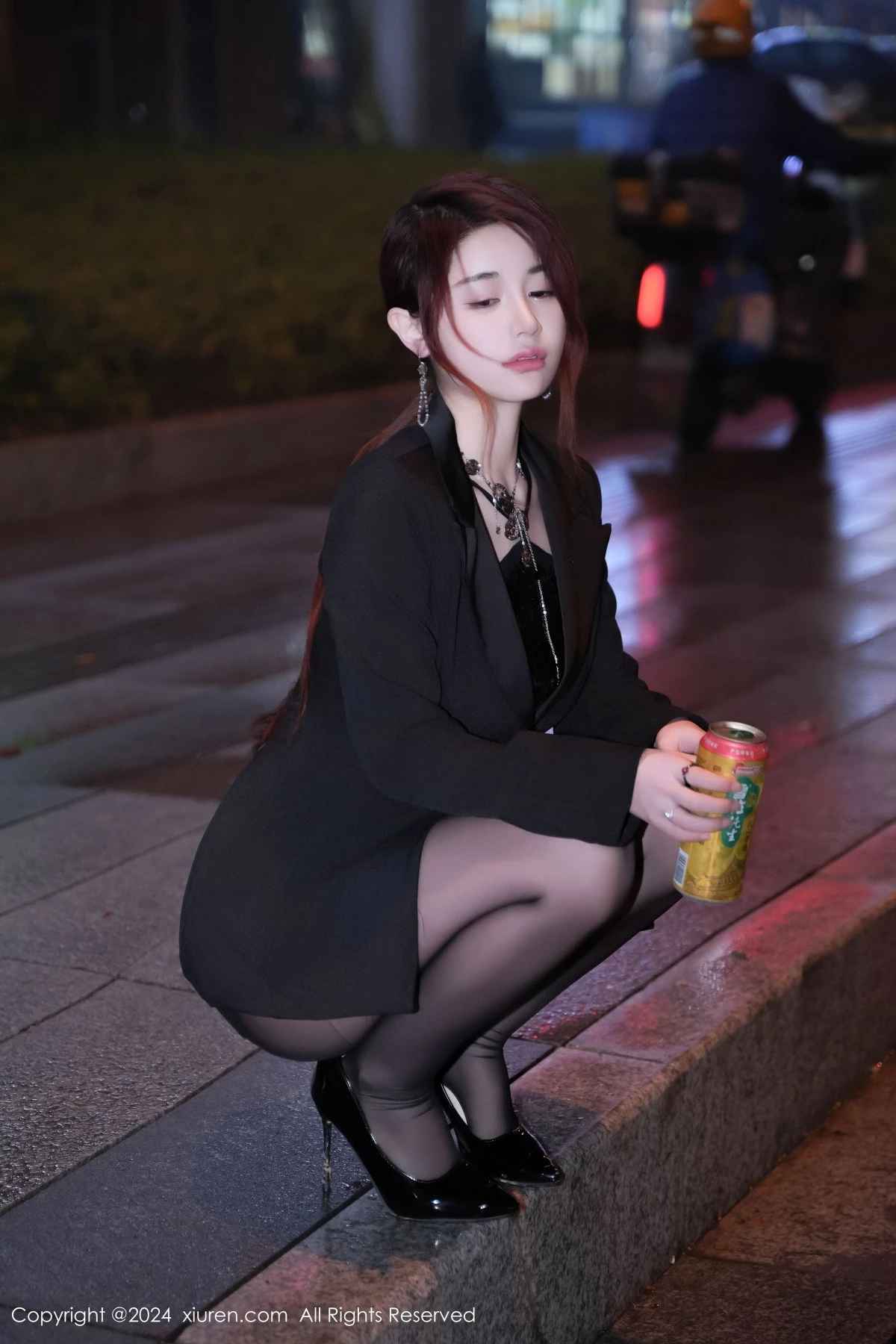 秀人集.com_[XiuRen秀人网]No.8199_模特美七Mia性感黑色内衣服饰配超薄黑丝秀丰腴身材惹火诱惑写真69P