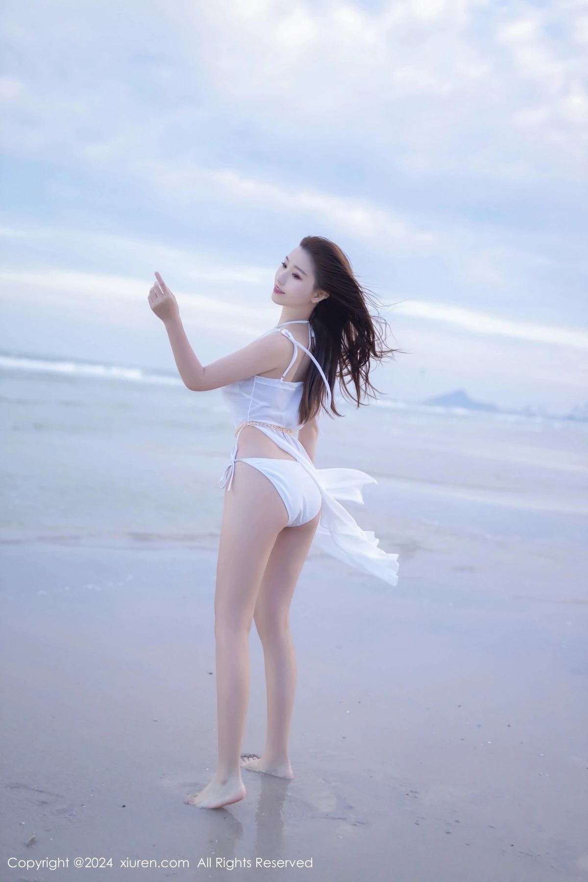 秀人集.com_[XiuRen秀人网]No.8123_模特杏子Yada户外性感白色比基尼服饰秀完美身材迷人诱惑写真81P