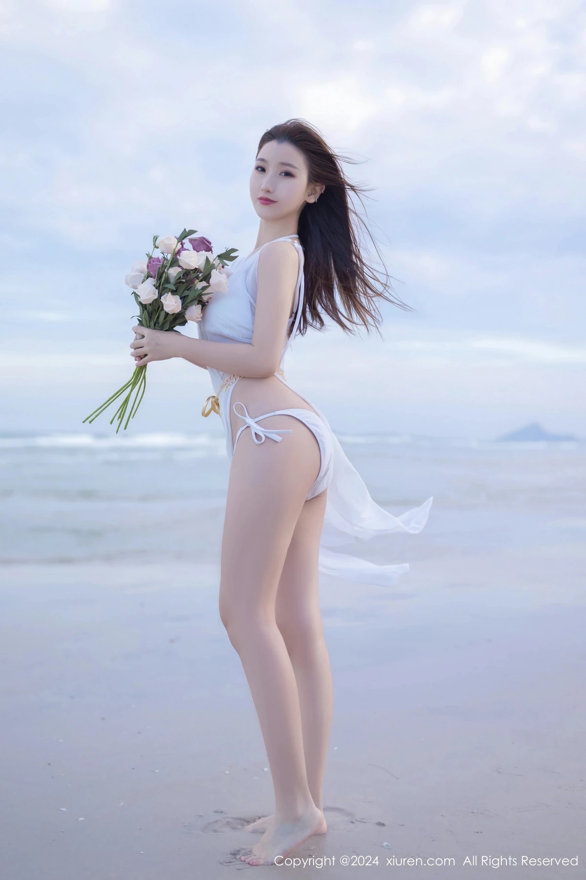 秀人集.com_[XiuRen秀人网]No.8123_模特杏子Yada户外性感白色比基尼服饰秀完美身材迷人诱惑写真81P