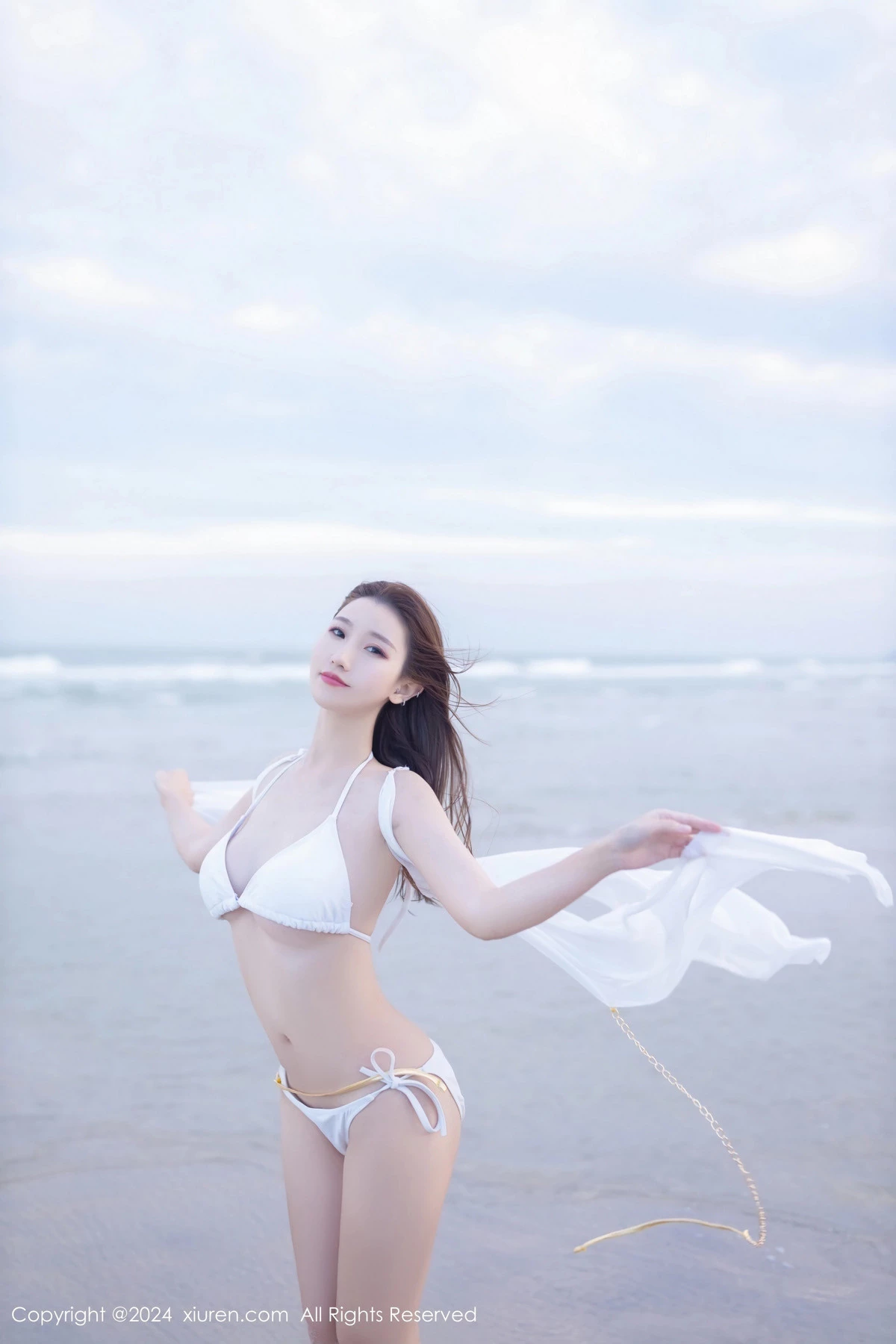 秀人集.com_[XiuRen秀人网]No.8123_模特杏子Yada户外性感白色比基尼服饰秀完美身材迷人诱惑写真81P