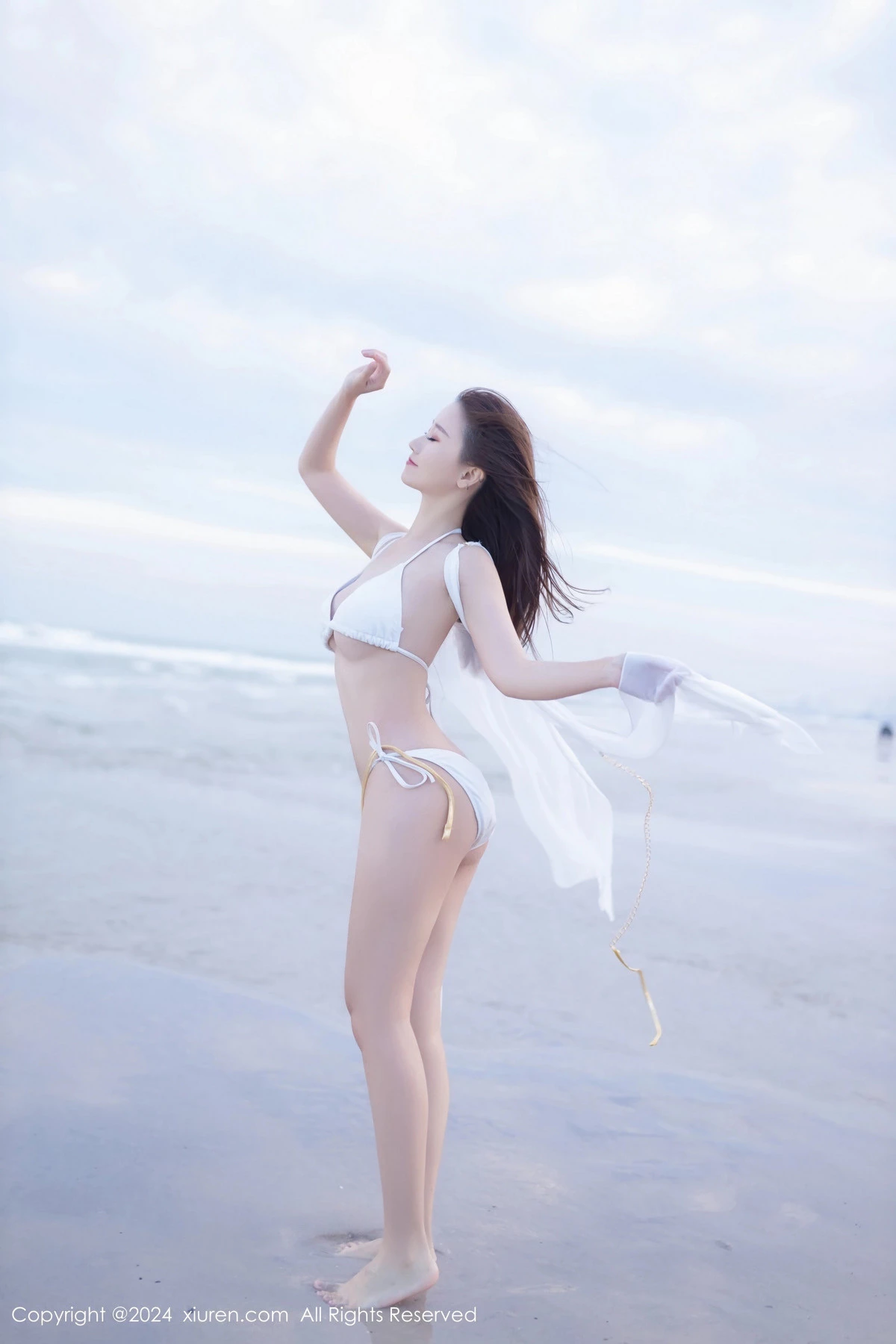 秀人集.com_[XiuRen秀人网]No.8123_模特杏子Yada户外性感白色比基尼服饰秀完美身材迷人诱惑写真81P