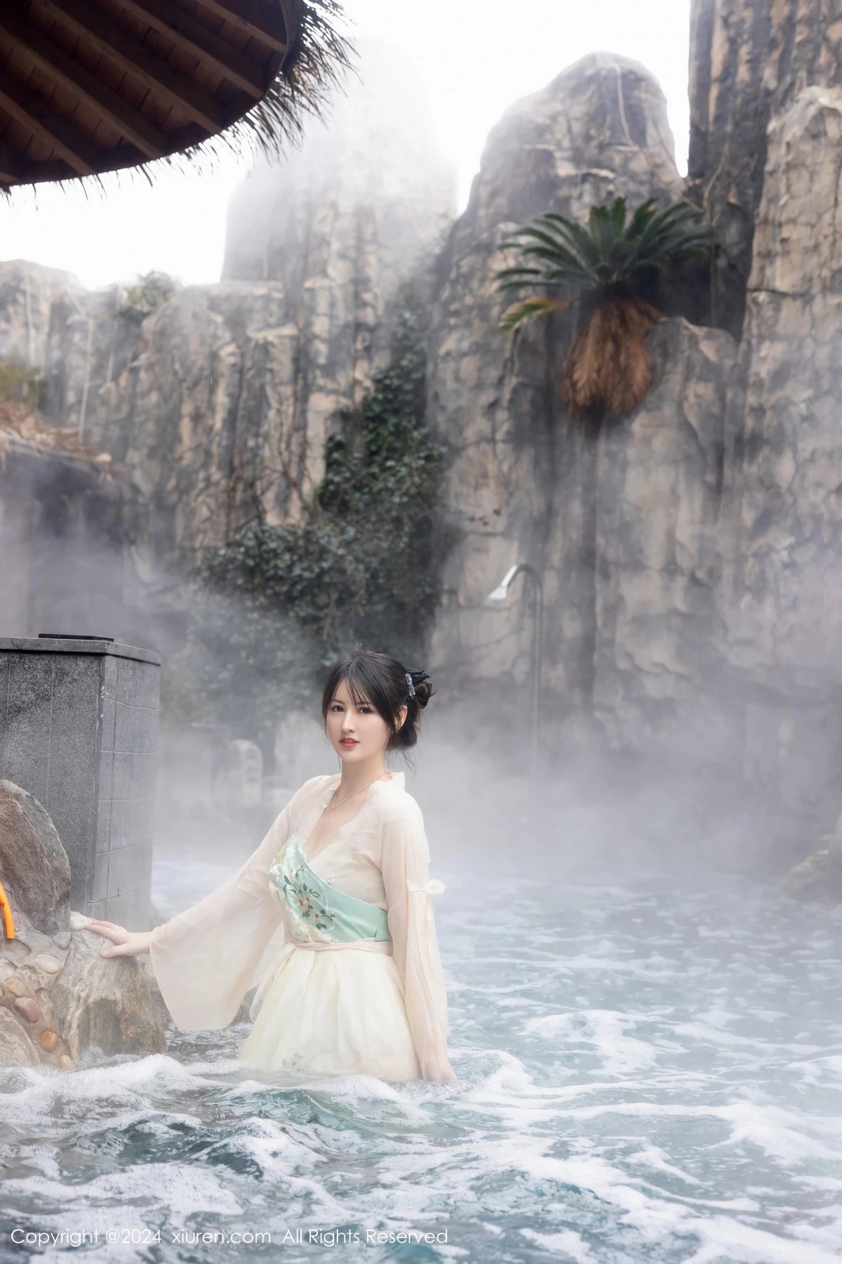 秀人集.com_[XiuRen秀人网]No.8128_模特诗诗kiki浴室场景性感古装情趣服饰秀丰腴有致身材诱惑写真82P