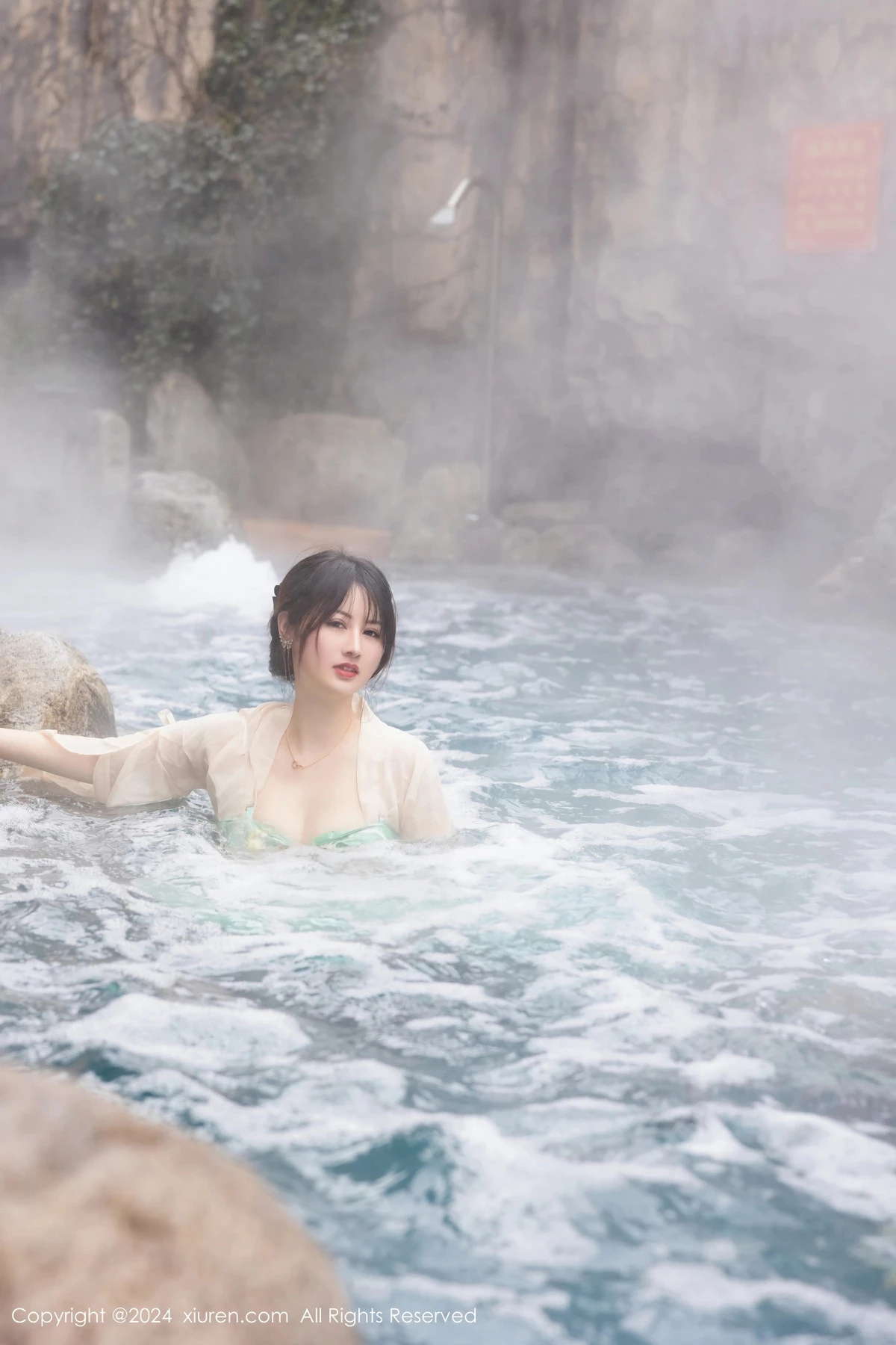 秀人集.com_[XiuRen秀人网]No.8128_模特诗诗kiki浴室场景性感古装情趣服饰秀丰腴有致身材诱惑写真82P