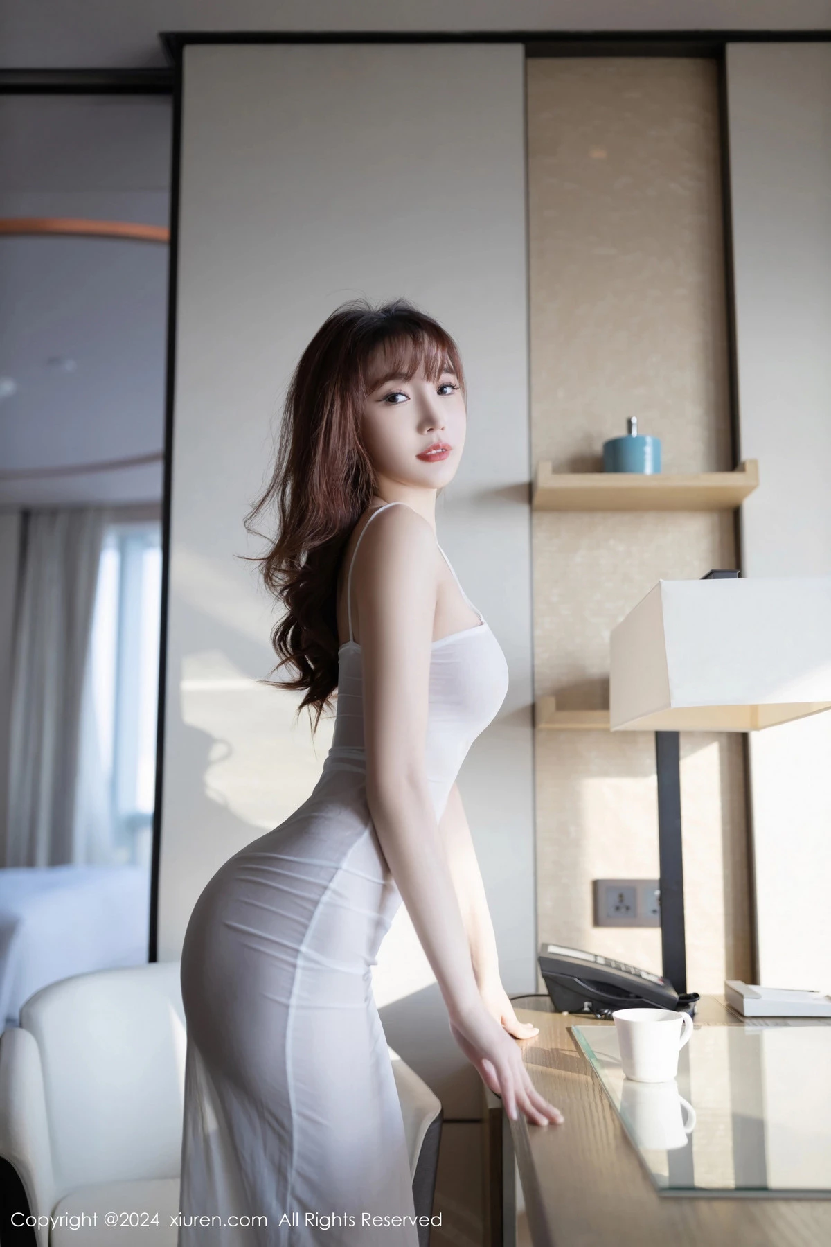 秀人集.com_[XiuRen秀人网]No.8131_模特陆萱萱性感白色轻透吊带长裙真空秀惹火身材极致诱惑写真80P