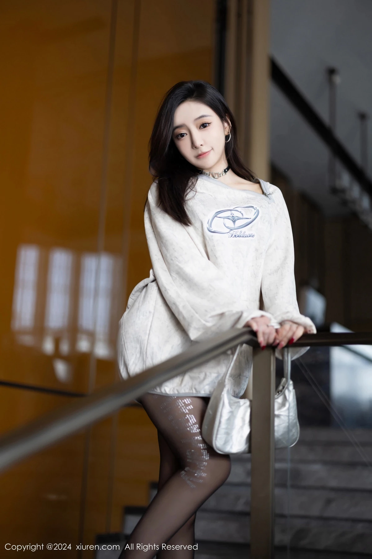 秀人集.com_[XiuRen秀人网]No.8135_女神王馨瑶yanni脱外套露性感情趣内衣配超薄黑丝迷人诱惑写真80P