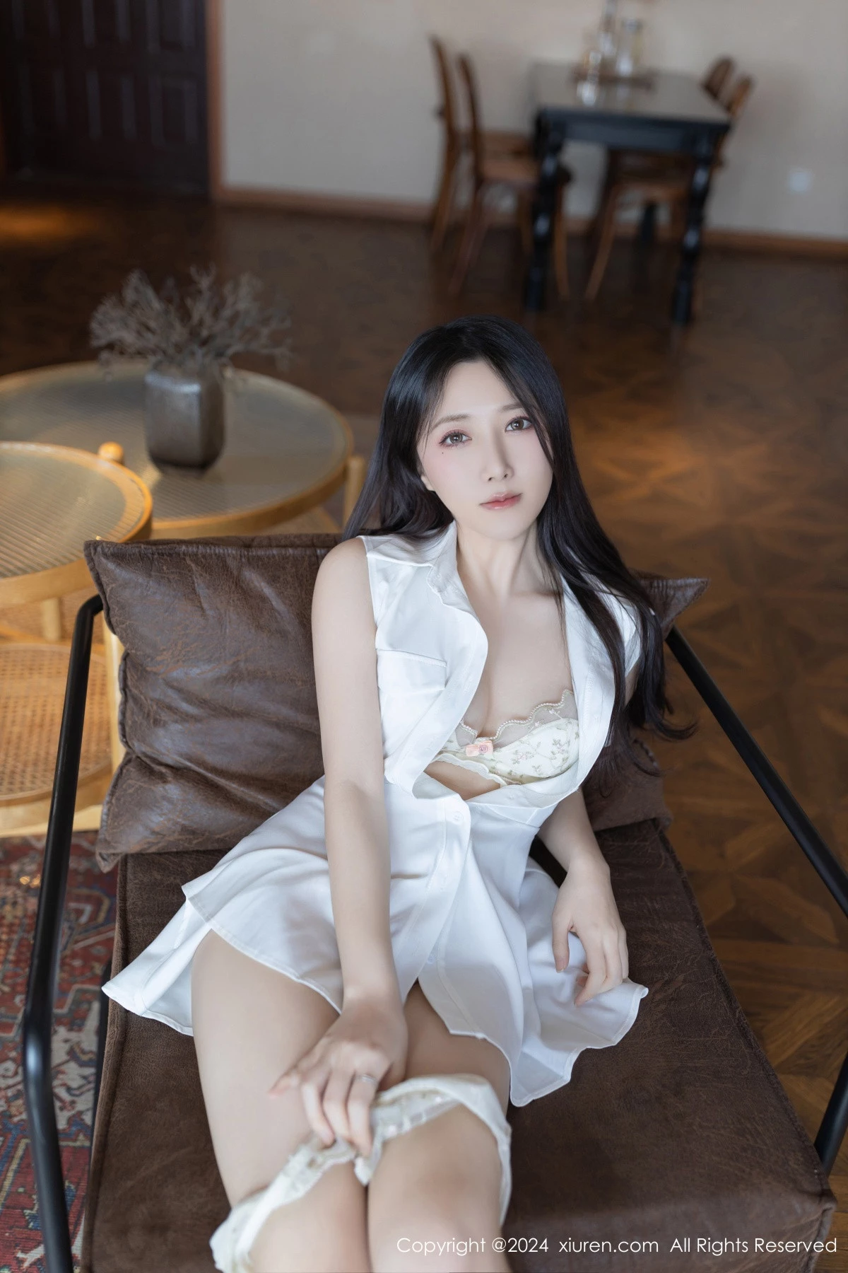 秀人集.com_[XiuRen秀人网]No.8315_模特鱼子酱Fish性感白色连衣短裙露白色内衣秀曼妙身姿迷人写真80P
