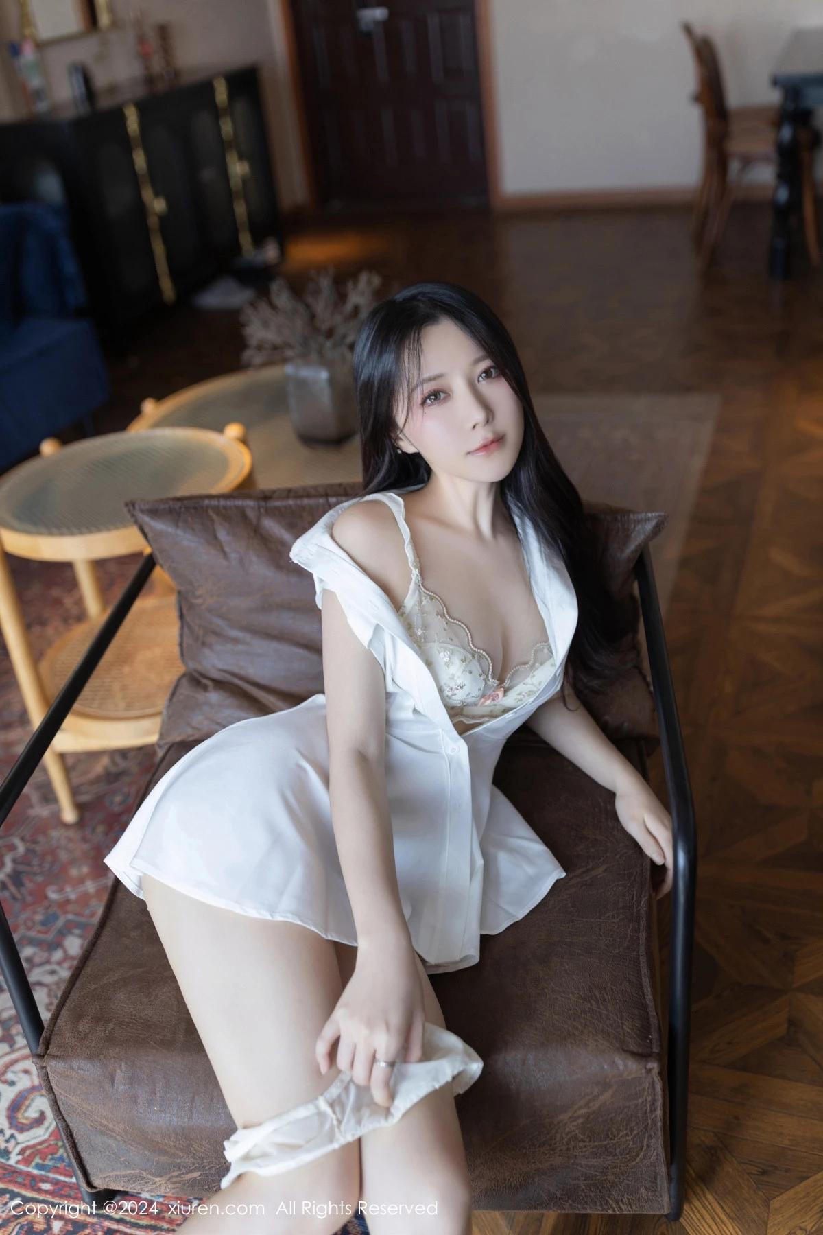 秀人集.com_[XiuRen秀人网]No.8315_模特鱼子酱Fish性感白色连衣短裙露白色内衣秀曼妙身姿迷人写真80P
