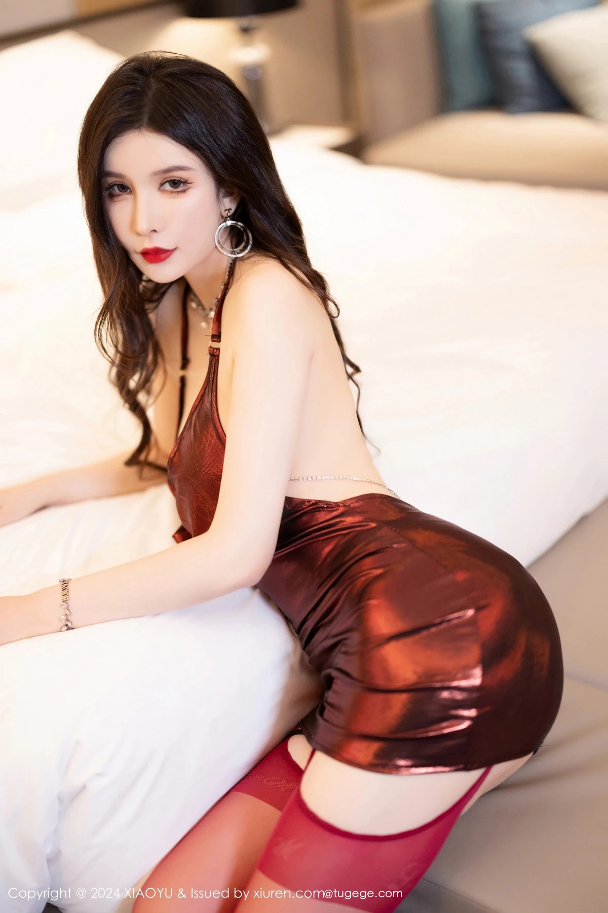 秀人集.com_[XiaoYu画语界]Vol.1228_女神李丽莎性感暗红色吊带短裙配红丝吊袜秀完美身材诱惑写真81P
