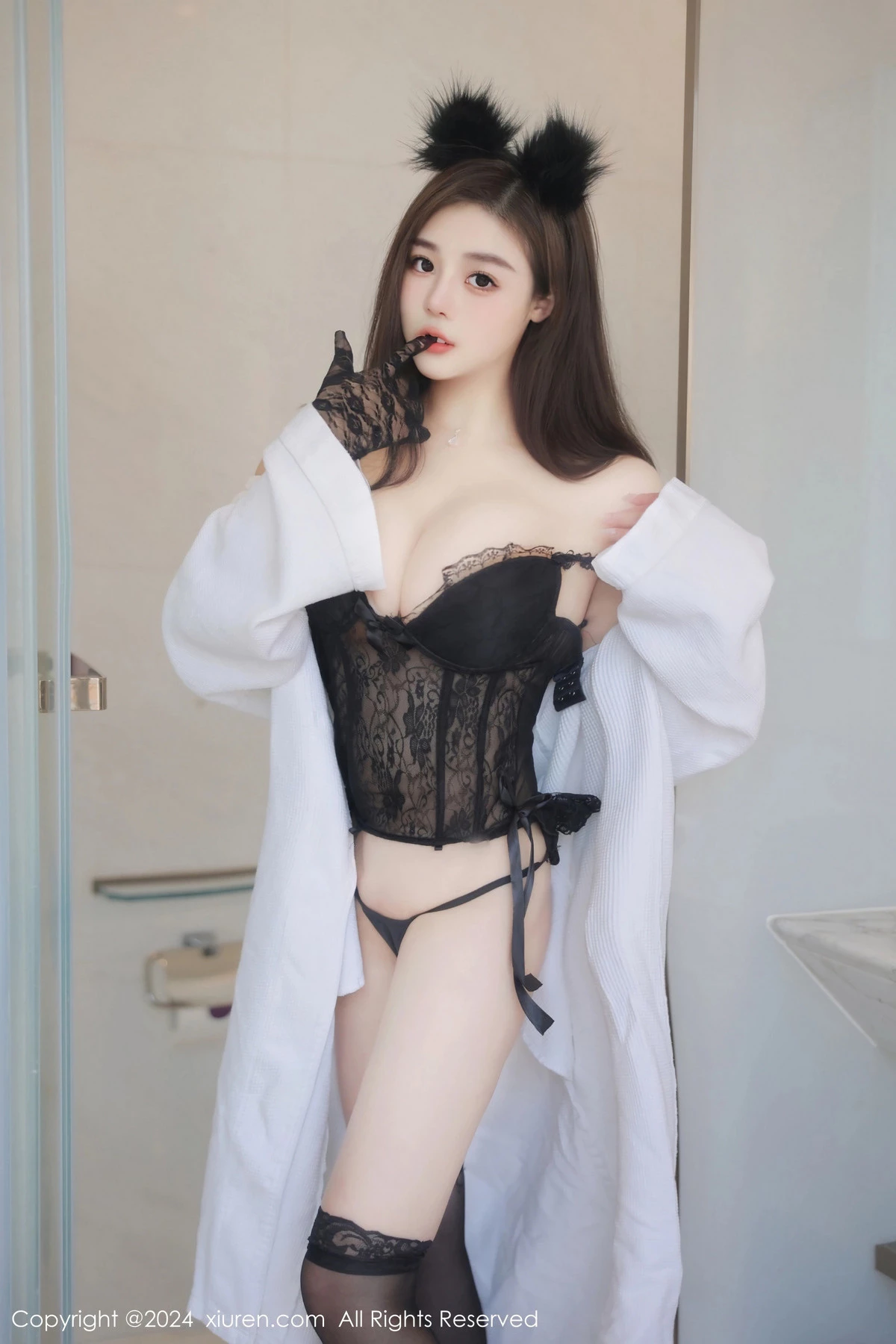 秀人集.com_[XiuRen秀人网]No.8327_新人模特王雅姗是我性感黑色蕾丝情趣服饰配黑丝袜完美诱惑写真86P