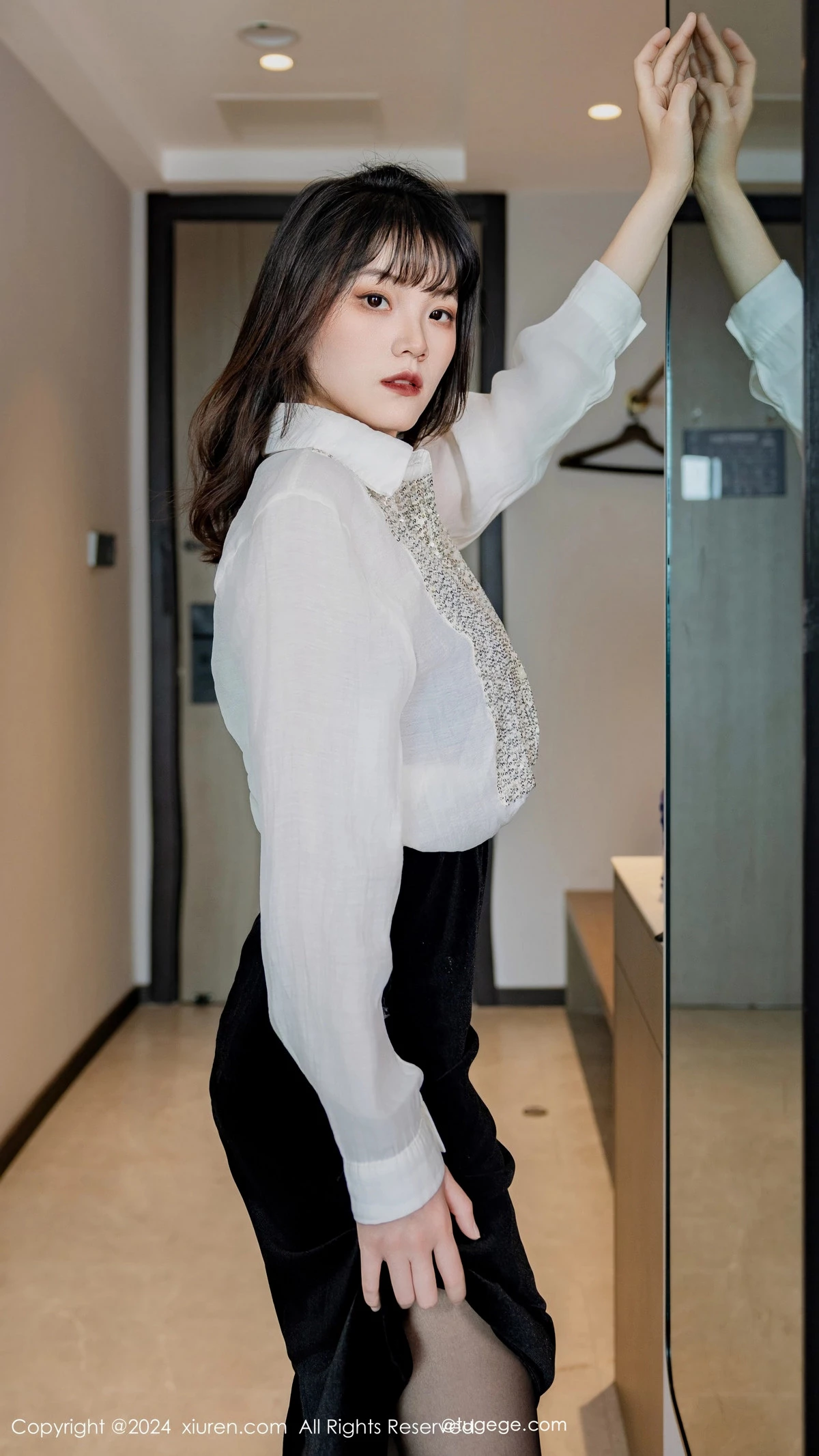 秀人集.com_[XiuRen秀人网]No.8353_模特唐安诺私房性感黑色蕾丝内衣配超薄黑丝秀曼妙身姿诱惑写真55P