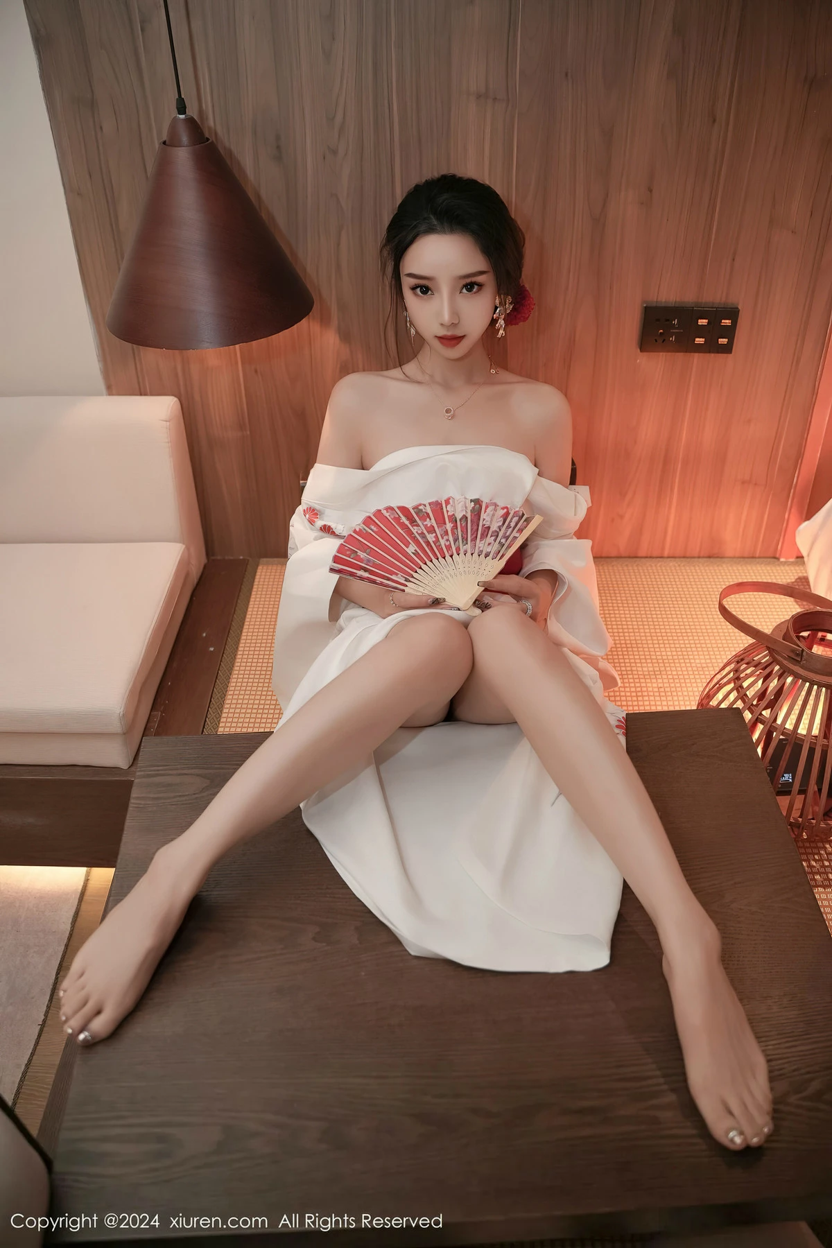 秀人集.com_[XiuRen秀人网]No.8367_模特苏曼兮宾馆场景性感白色日系和服半撩秀翘臀美腿诱惑写真85P