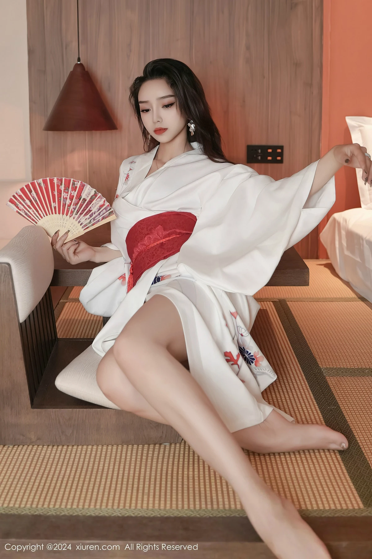 秀人集.com_[XiuRen秀人网]No.8367_模特苏曼兮宾馆场景性感白色日系和服半撩秀翘臀美腿诱惑写真85P