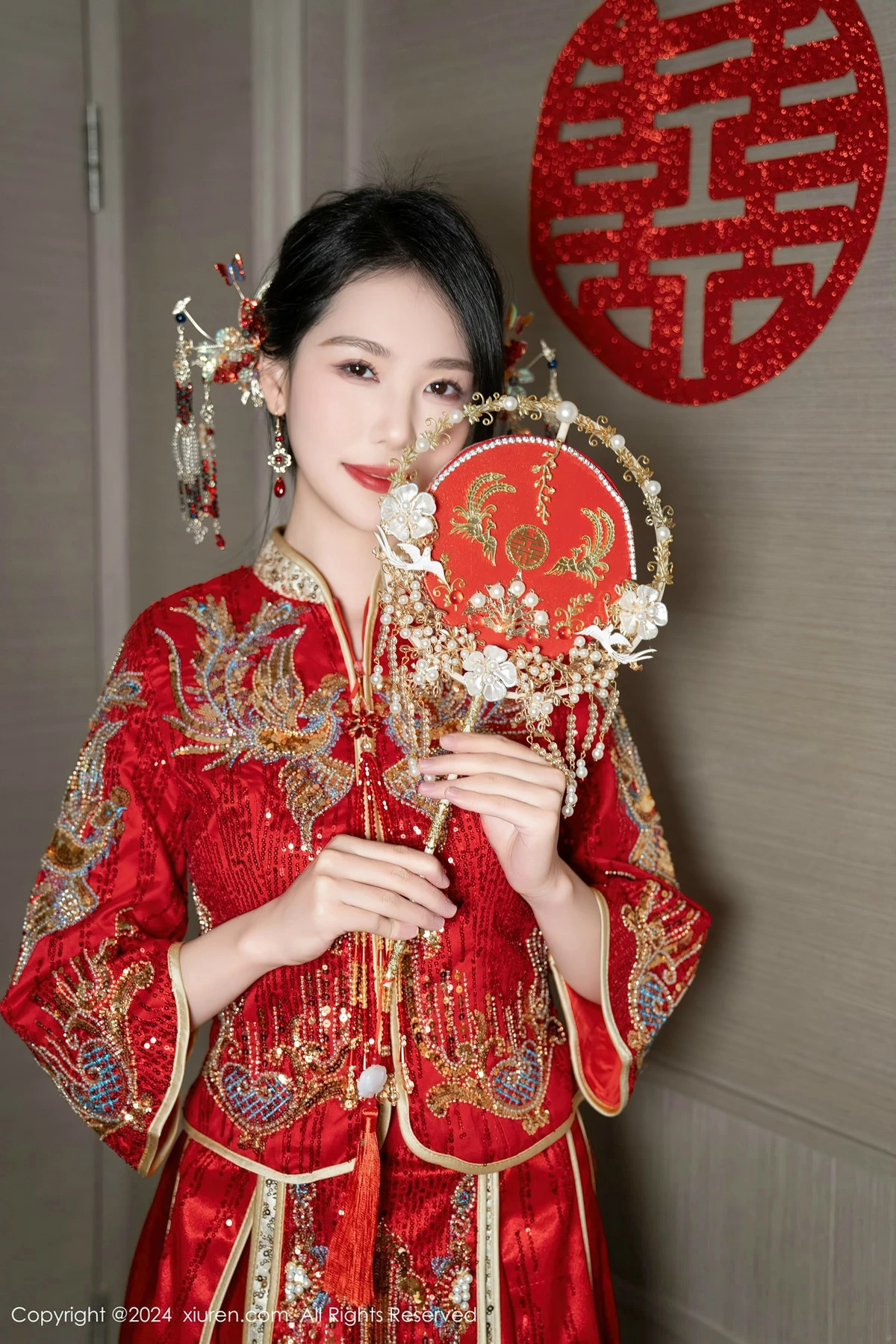 秀人集.com_[XiuRen秀人网]No.8376_模特利世性感红色新娘妆露红色内衣配超薄闪亮肉丝完美诱惑写真95P