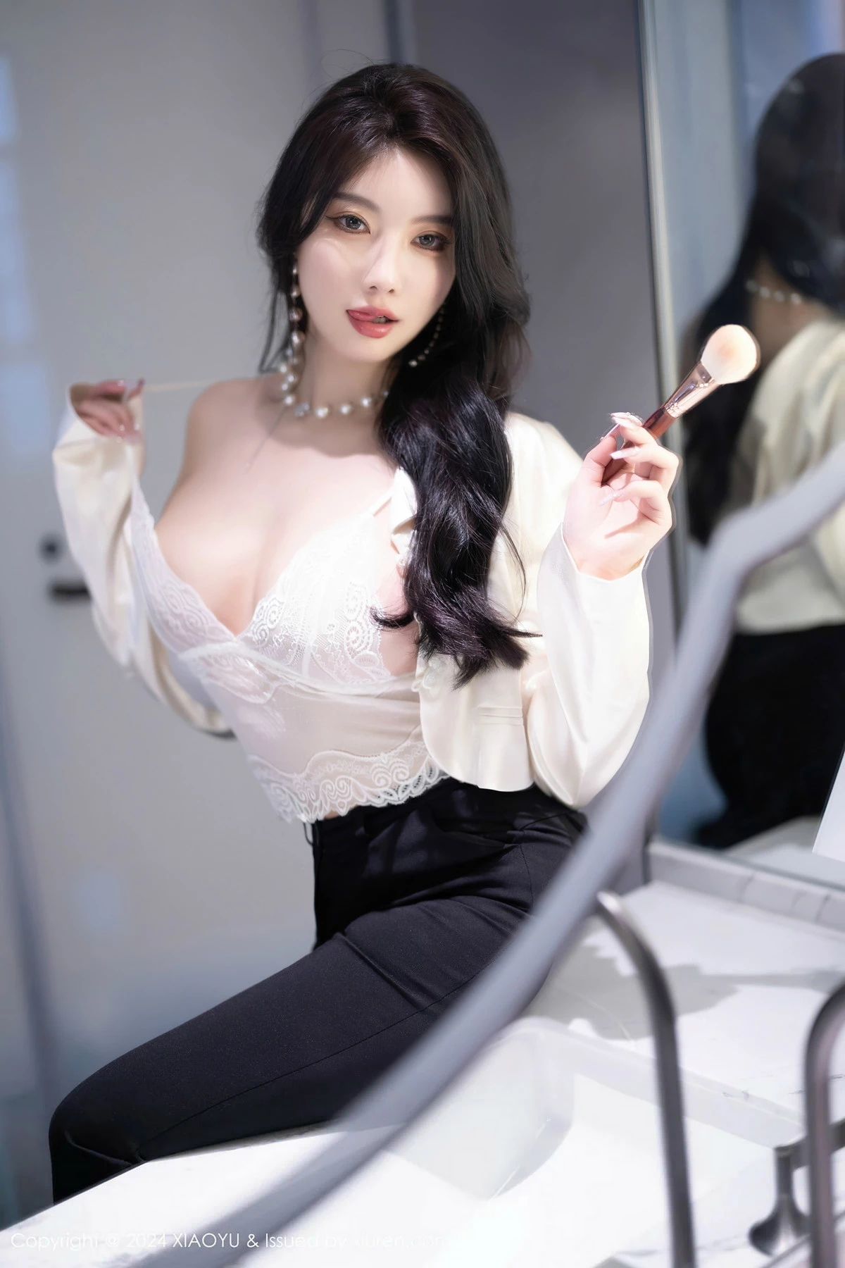 秀人集.com_[XiaoYu画语界]Vol.1233_女神杨晨晨Yome性感白色蕾丝内衣+黑色情趣内衣完美诱惑写真80P