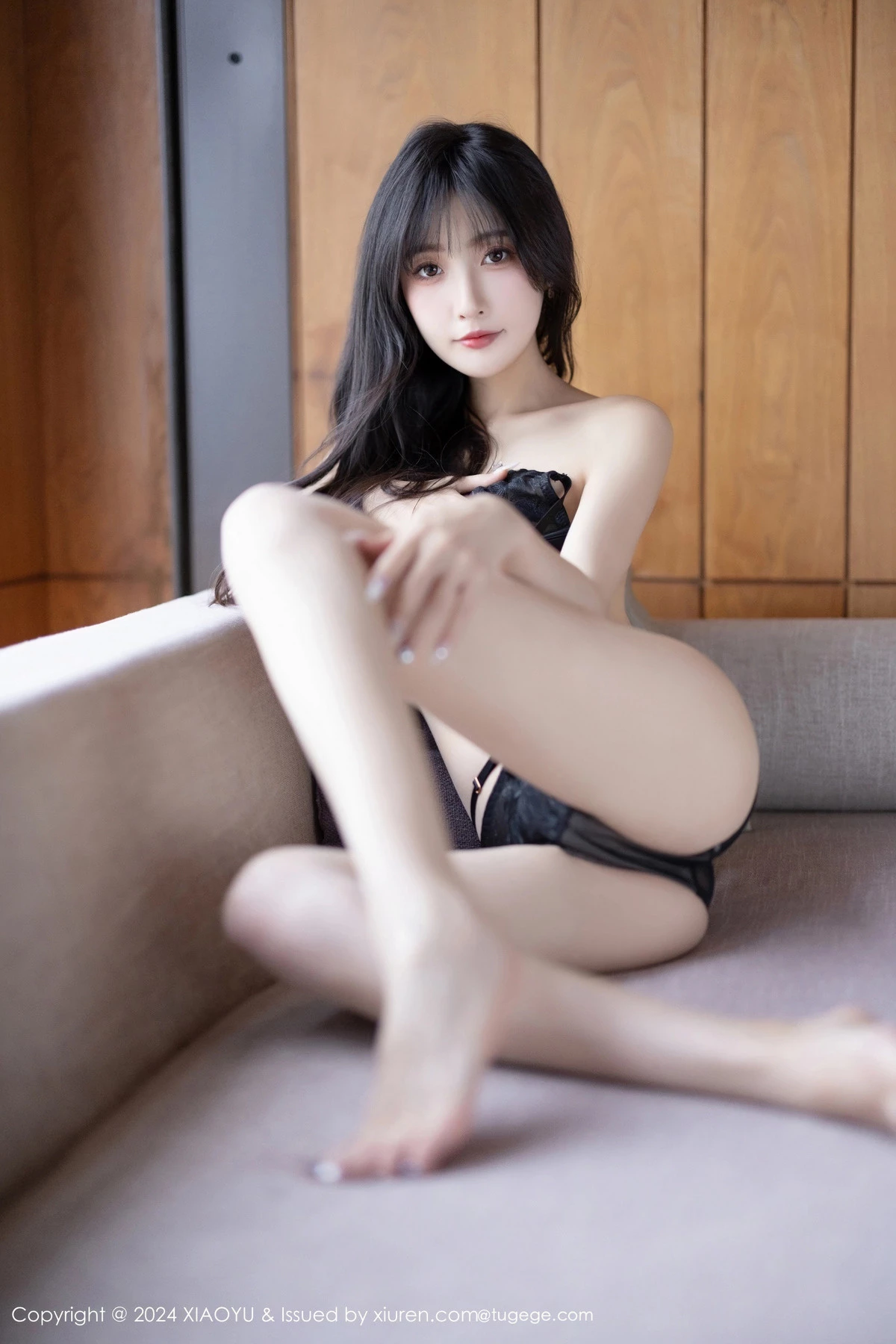 秀人集.com_[XiaoYu画语界]Vol.1222_模特林星阑红上衣配黑短裙露性感黑色内衣配黑丝吊袜魅惑写真88P