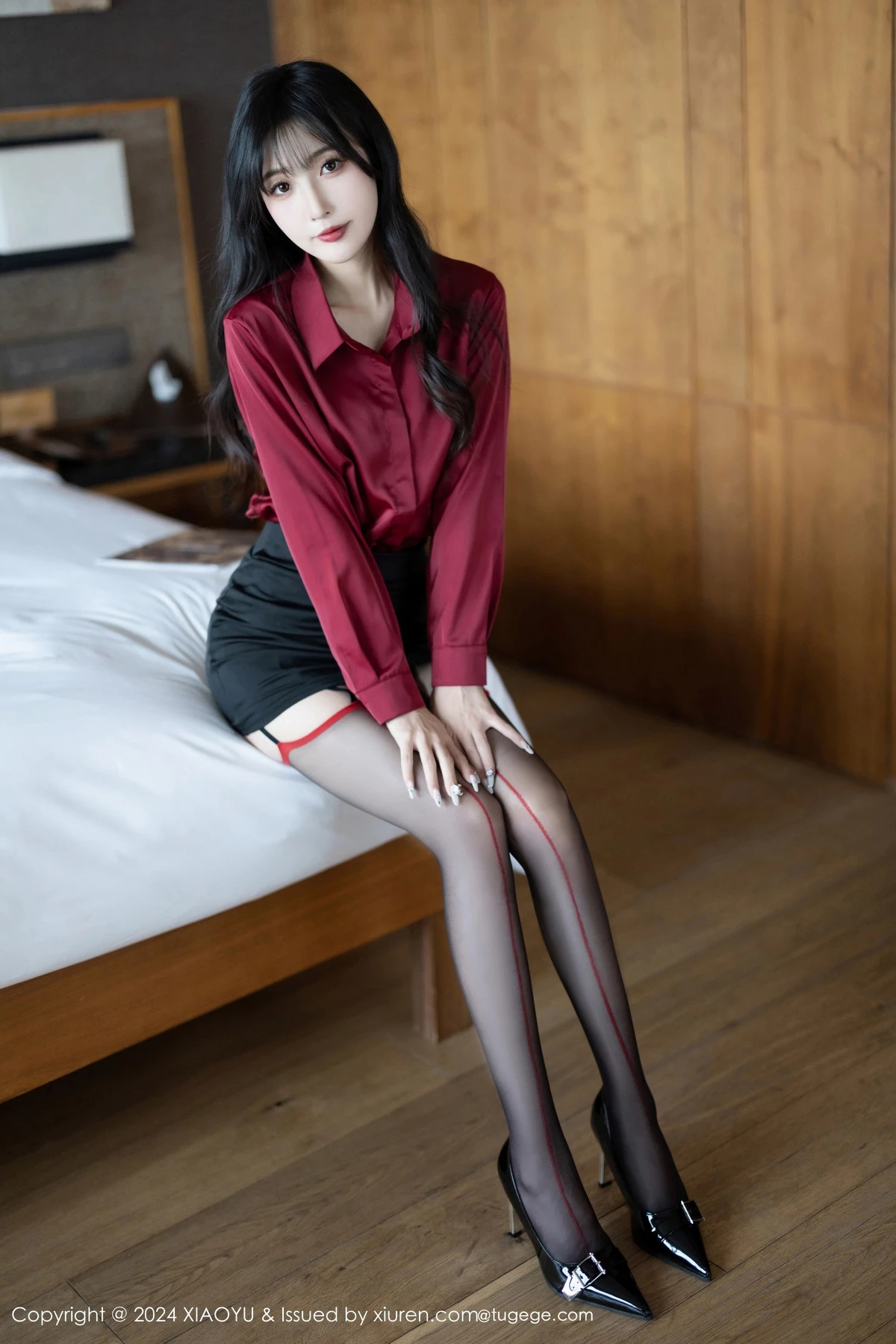 秀人集.com_[XiaoYu画语界]Vol.1222_模特林星阑红上衣配黑短裙露性感黑色内衣配黑丝吊袜魅惑写真88P