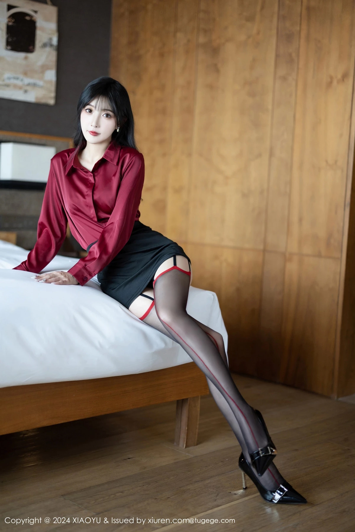 秀人集.com_[XiaoYu画语界]Vol.1222_模特林星阑红上衣配黑短裙露性感黑色内衣配黑丝吊袜魅惑写真88P
