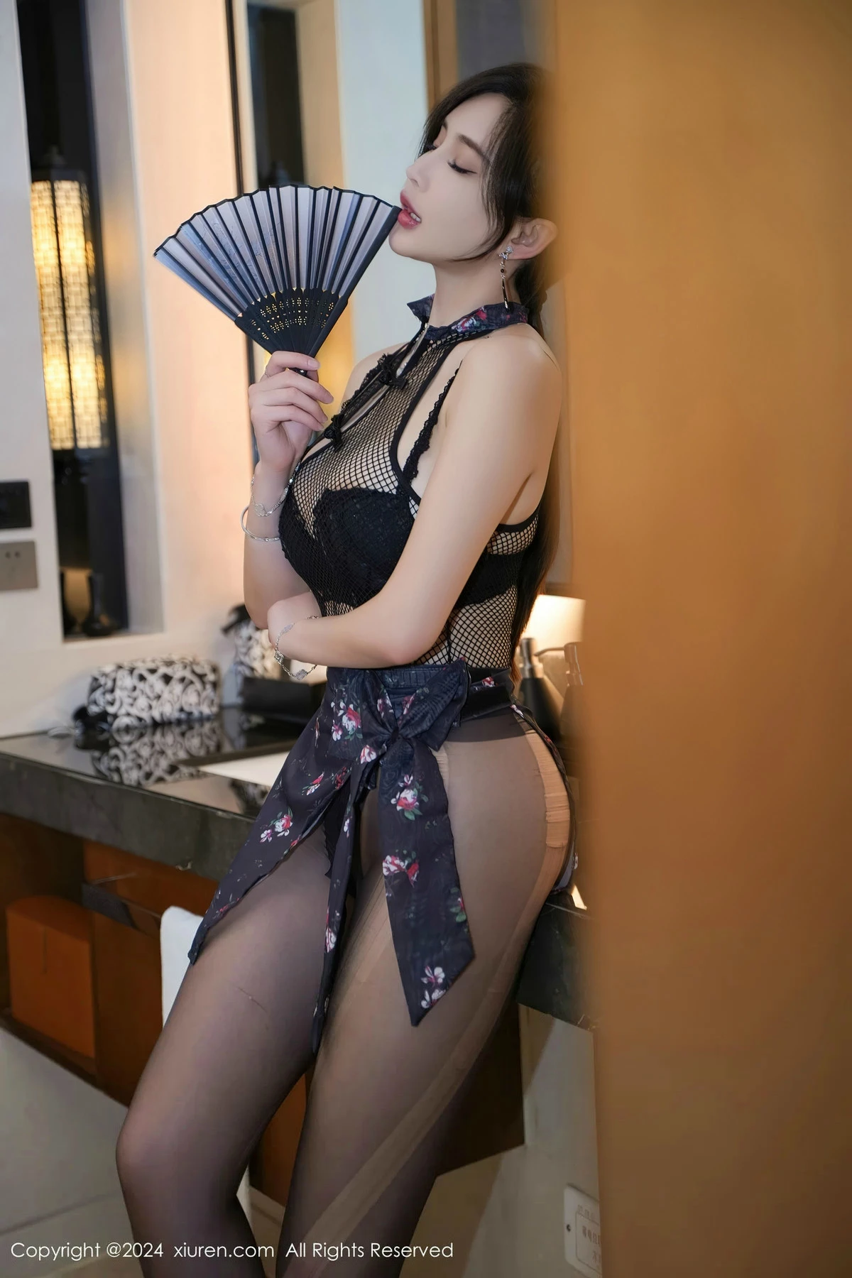 秀人集.com_[XiuRen秀人网]No.8275_女神Carol周妍希性感黑色网纱连体衣配黑丝秀丰满身材诱惑写真66P