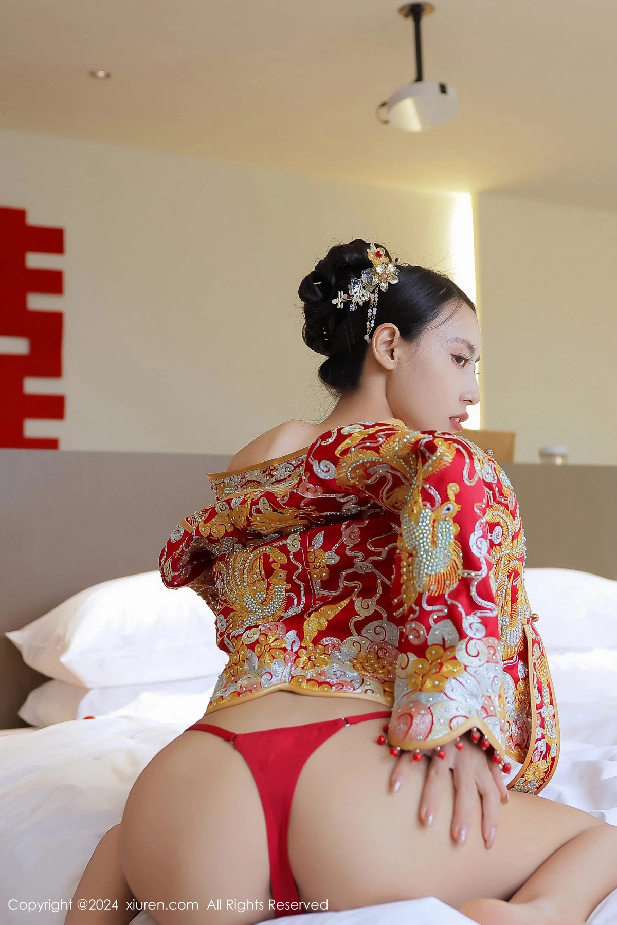 秀人集.com_[XiuRen秀人网]No.8534_模特Lingyu69新娘主题性感红色中式新娘服饰秀惹火身段诱惑写真77P