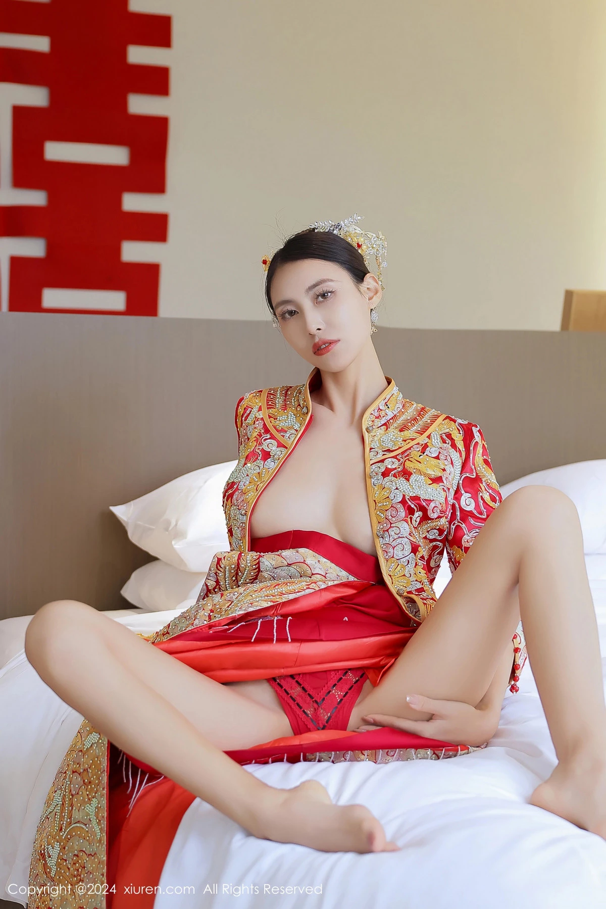 秀人集.com_[XiuRen秀人网]No.8534_模特Lingyu69新娘主题性感红色中式新娘服饰秀惹火身段诱惑写真77P