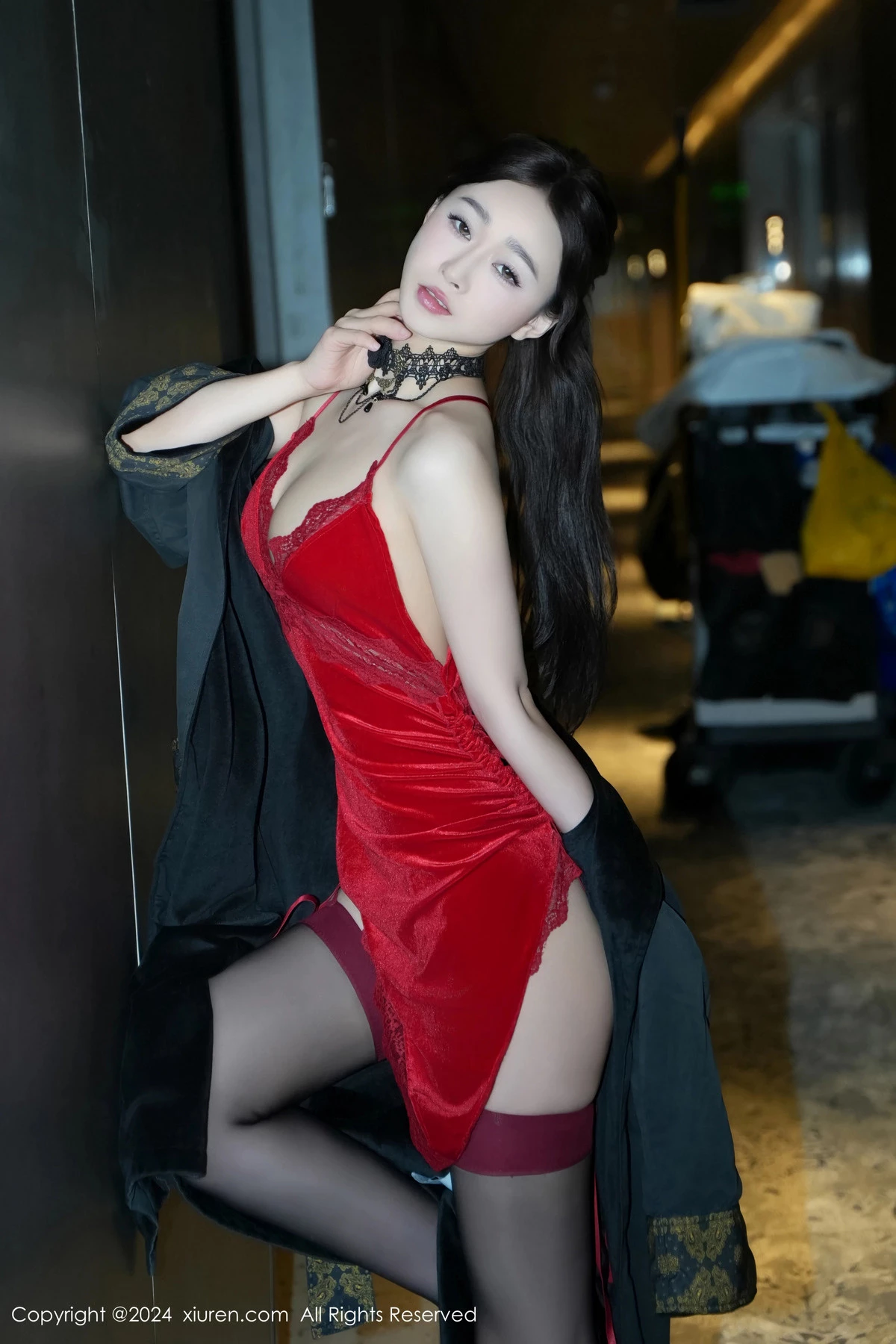 秀人集.com_[XiuRen秀人网]No.8547_模特软糖爱喝奶性感红色吊带短裙配黑丝吊袜秀曼妙身姿诱惑写真73P