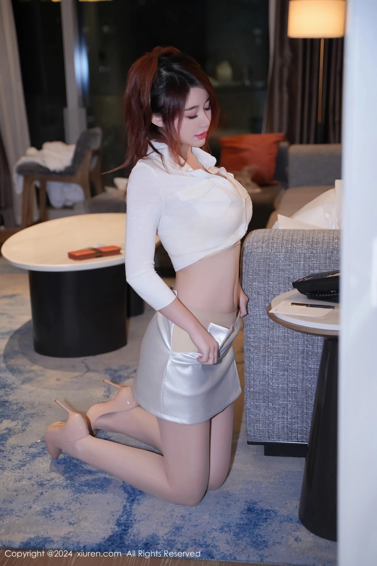 秀人集.com_[XiuRen秀人网]No.8542_模特美七Mia性感白色上衣配短裙露黄色内衣秀完美身材诱惑写真77P