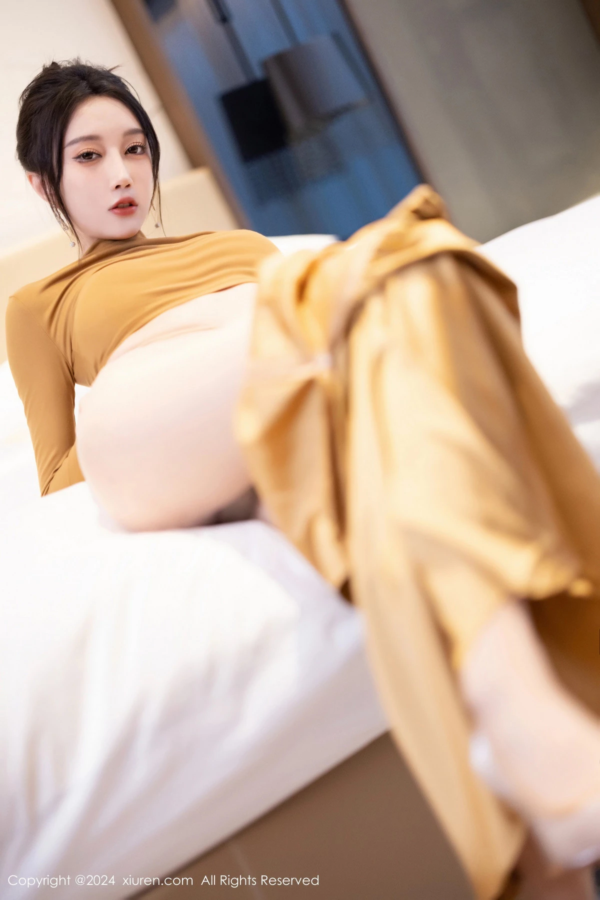 秀人集.com_[XiuRen秀人网]No.8574_模特玥儿玥性感黄色长裙配原色丝袜+黑色情趣内衣惹火诱惑写真81P