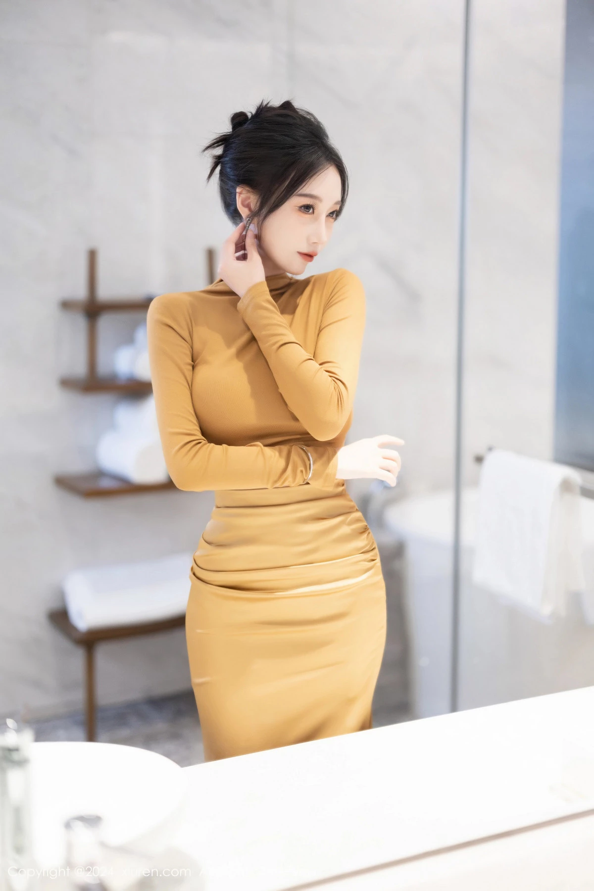 秀人集.com_[XiuRen秀人网]No.8574_模特玥儿玥性感黄色长裙配原色丝袜+黑色情趣内衣惹火诱惑写真81P
