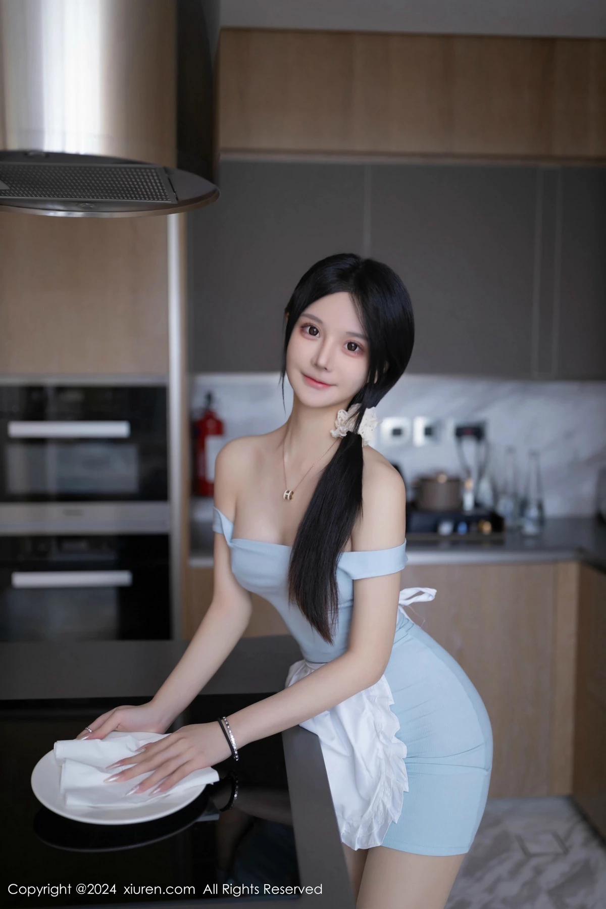 秀人集.com_[XiuRen秀人网]No.8597_模特幼幼性感浅蓝色连衣短裙配超薄肉丝秀完美身材迷人诱惑写真80P