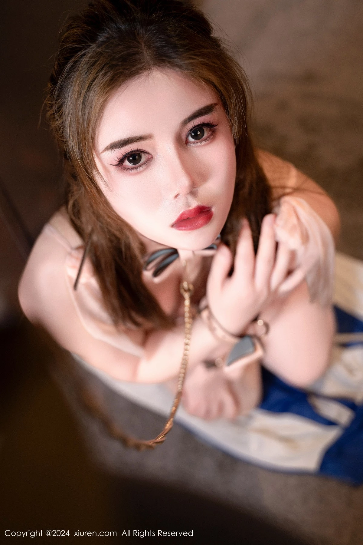 秀人集.com_[XiuRen秀人网]No.8621_新人模特粉嫩嫩性感学妹服饰露粉色内衣配超薄肉丝迷人诱惑写真82P