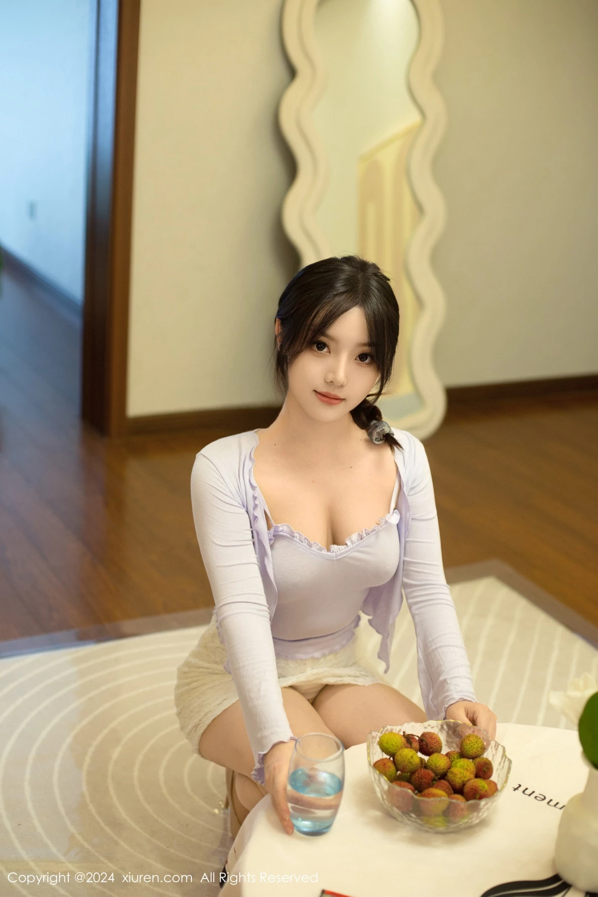 秀人集.com_[XiuRen秀人网]No.8677_模特豆瓣酱场景拍摄性感浅紫上衣配超薄肉丝秀丰腴身材诱惑写真89P