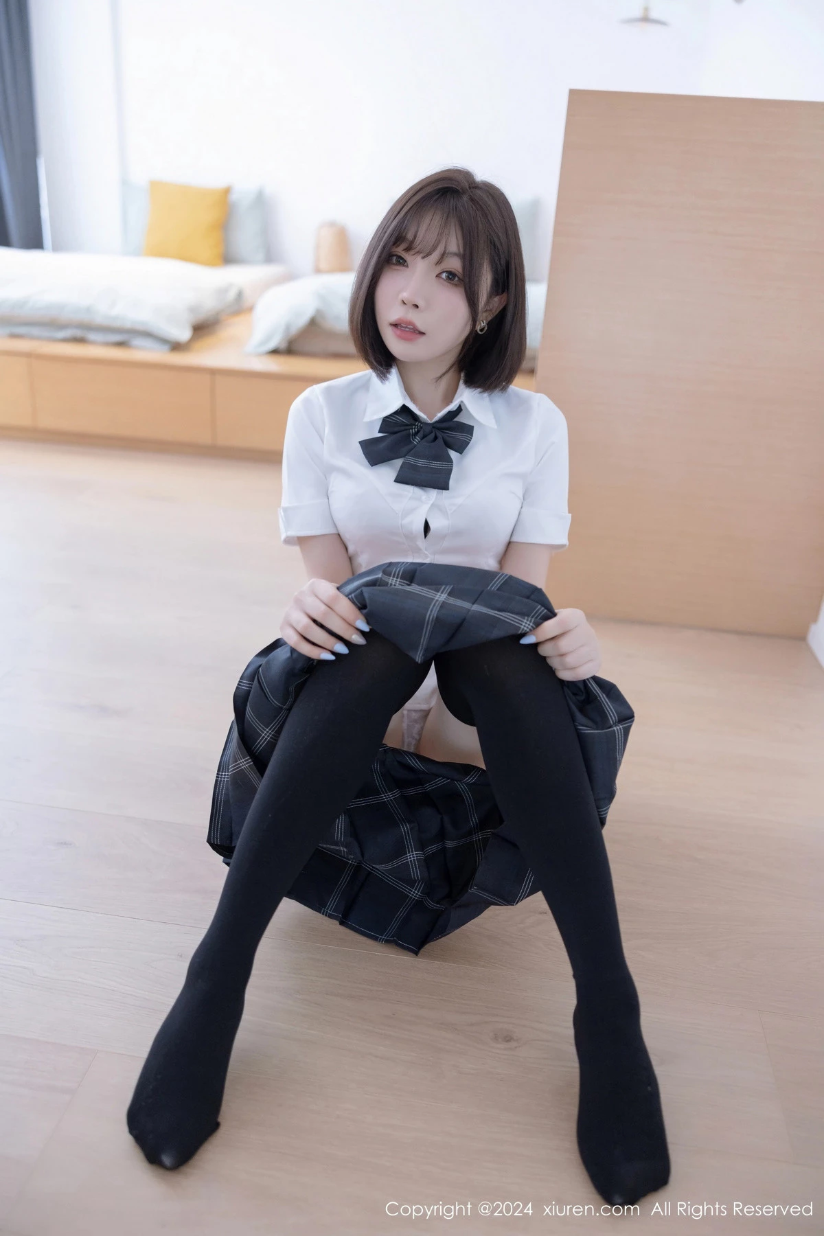 秀人集.com_[XiuRen秀人网]No.8785_女神徐莉芝Booty性感学生制服短裙配黑丝袜秀曼妙身姿诱惑写真100P