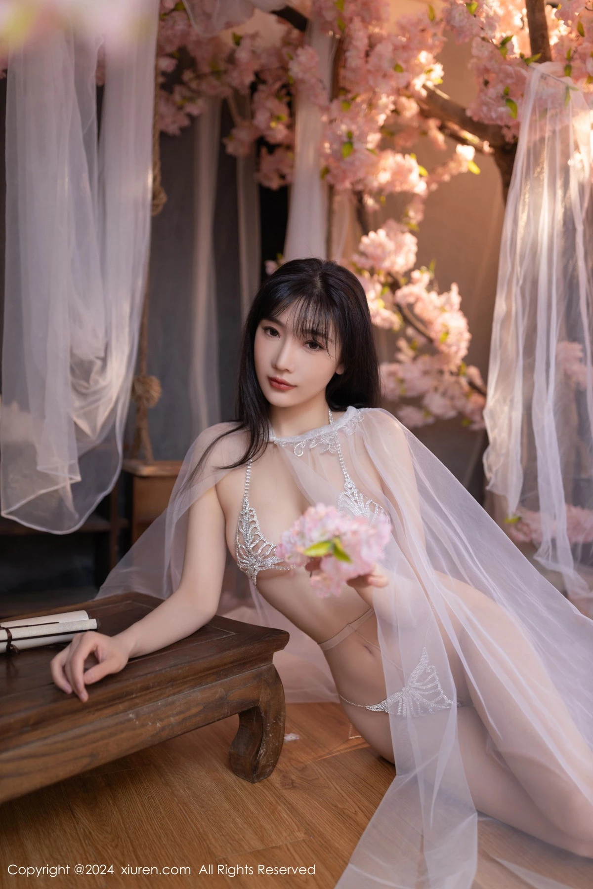 秀人集.com_[XiuRen秀人网]No.8807_模特陆萱萱性感白色轻透网纱配白色珍珠内衣秀惹火身材诱惑写真80P