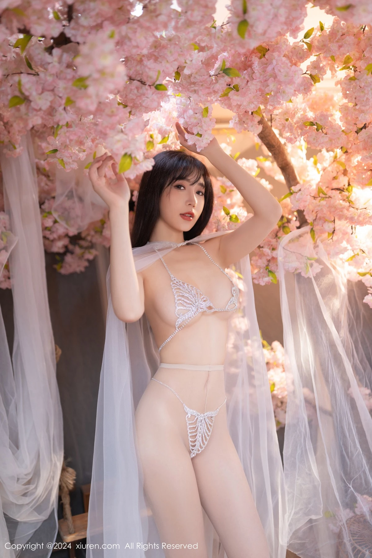 秀人集.com_[XiuRen秀人网]No.8807_模特陆萱萱性感白色轻透网纱配白色珍珠内衣秀惹火身材诱惑写真80P